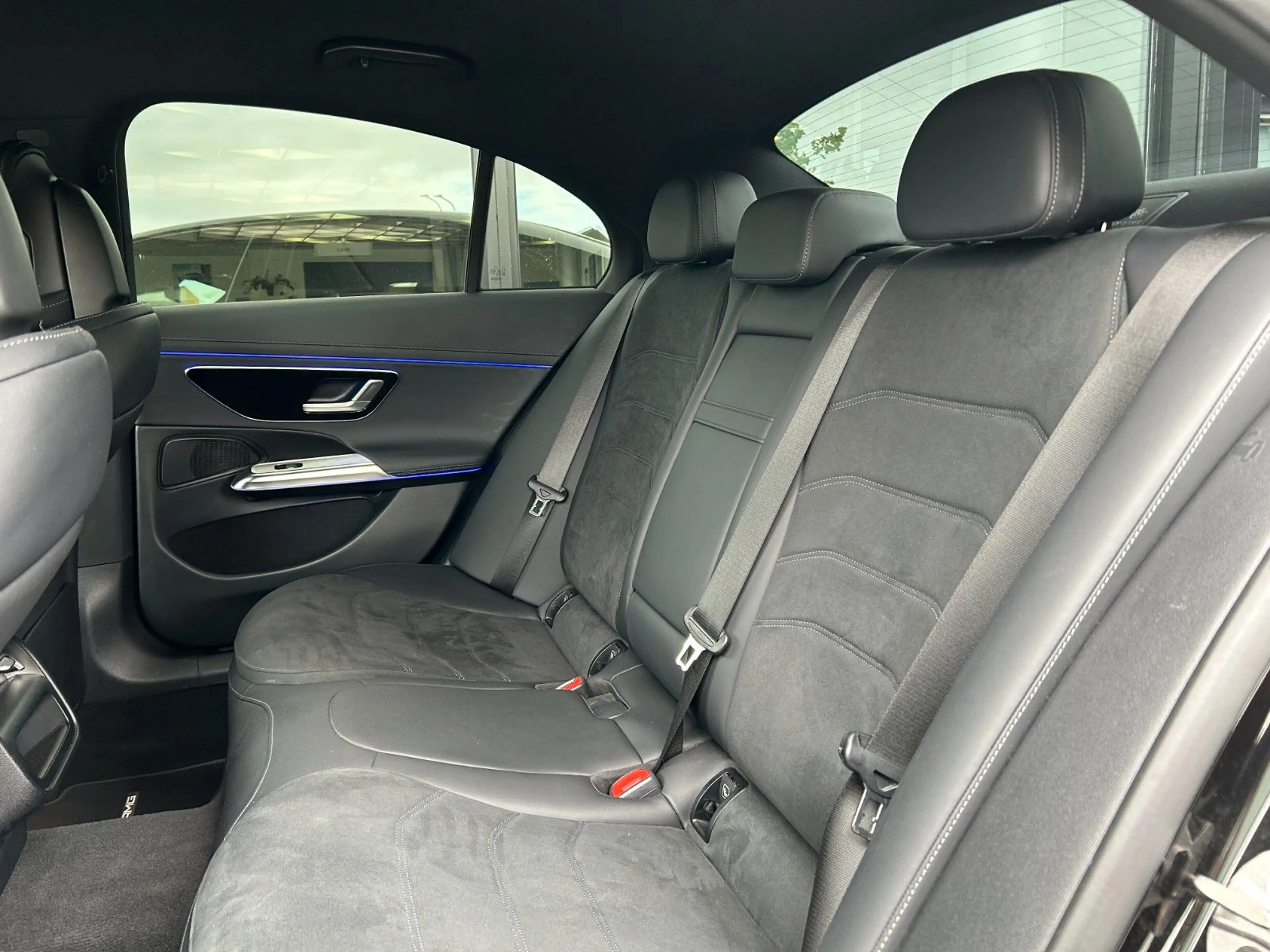 Mercedes-Benz E 220 d AMG , NIGHT, KEYLESS,LED, KAMERA — photo 12