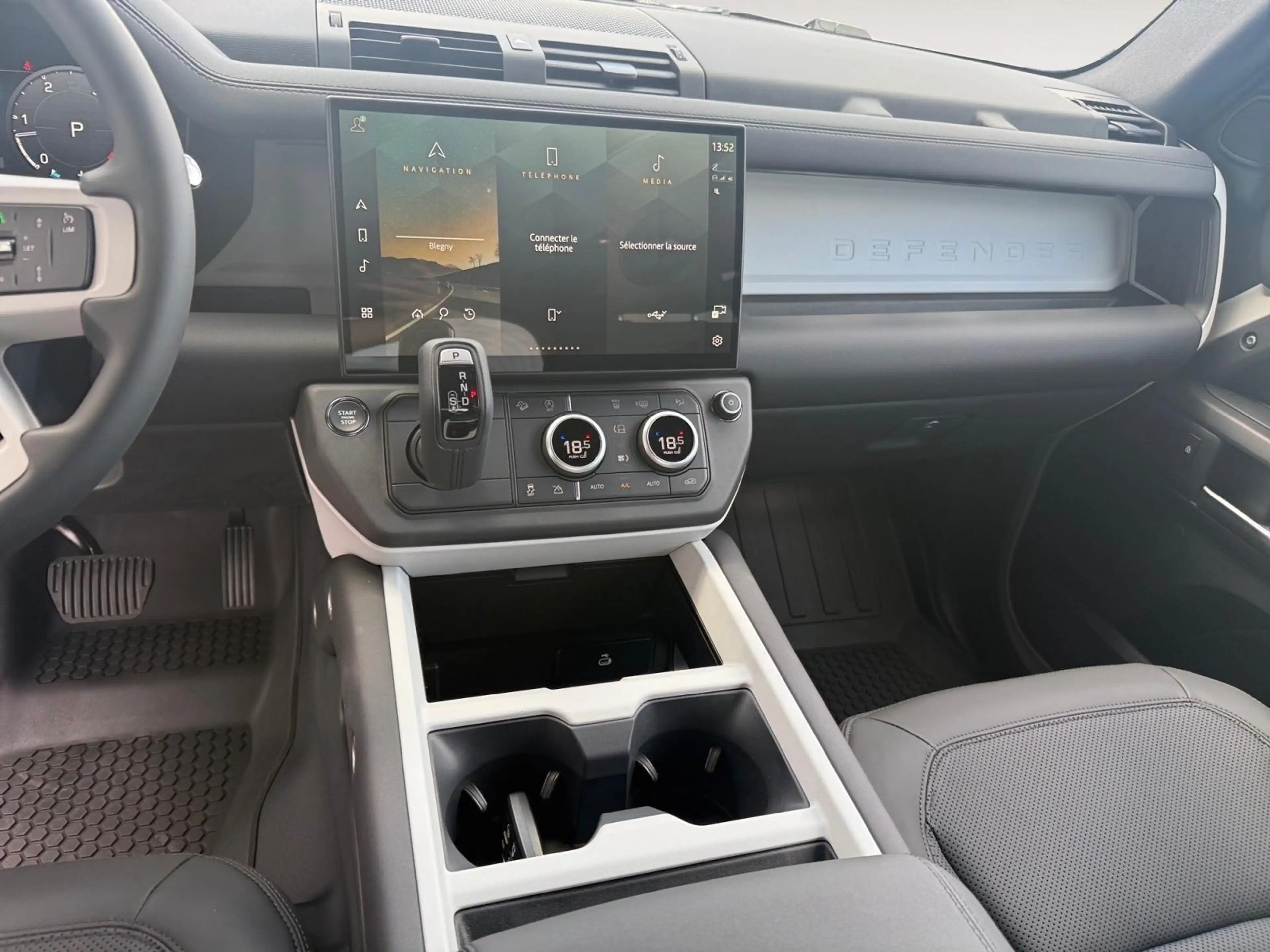 Land Rover Defender 90 D200 utilitaire — photo 12
