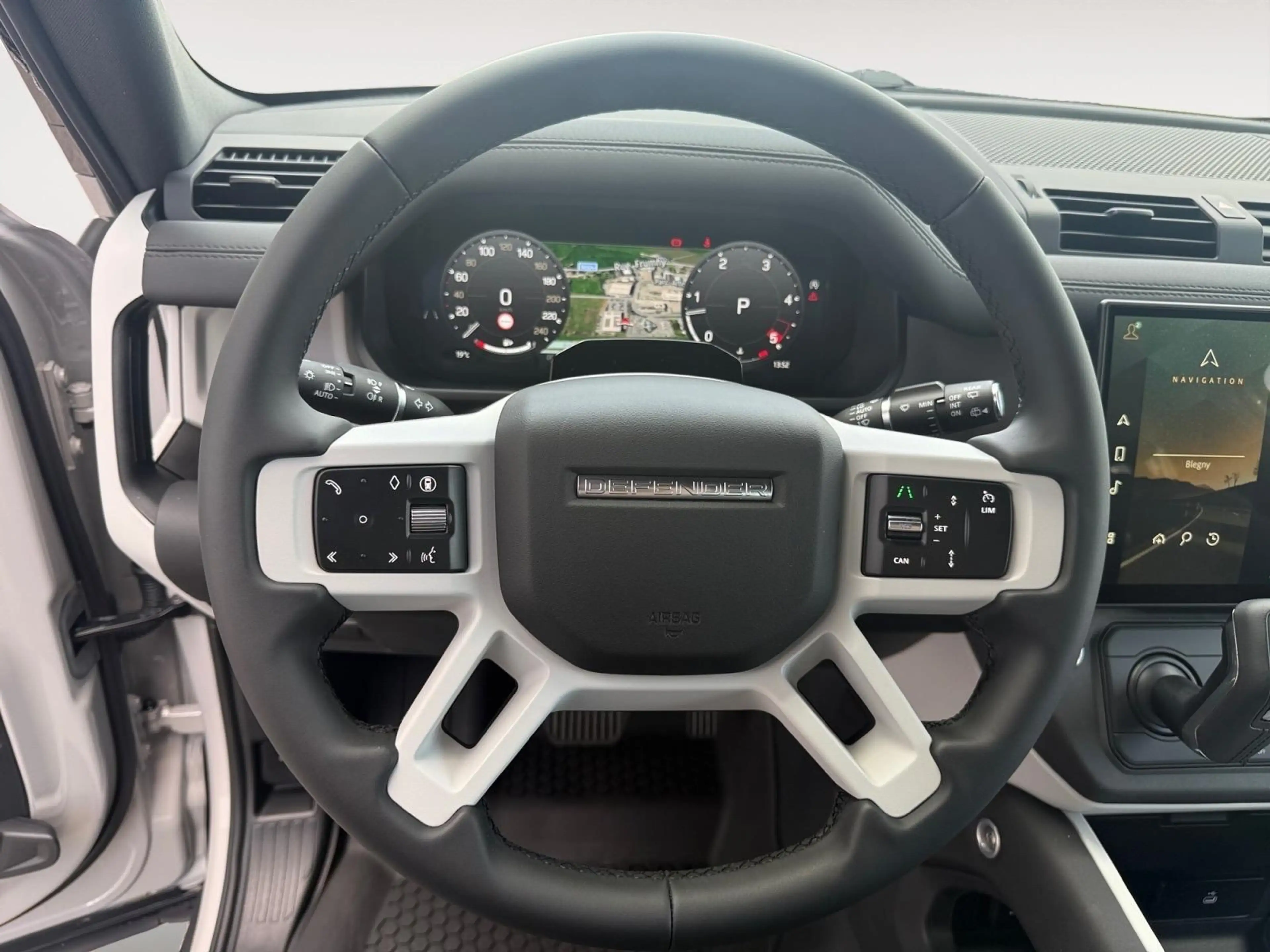 Land Rover Defender 90 D200 utilitaire — photo 13