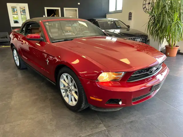 Ford Mustang V6 4.0 CONVERTIBLE