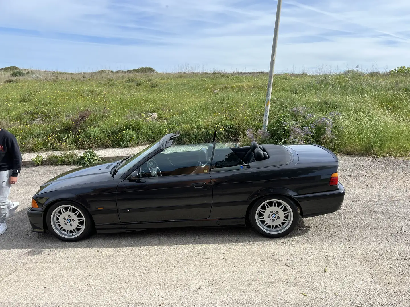 BMW 325 325i Cabrio c/airbag Чорний - 1