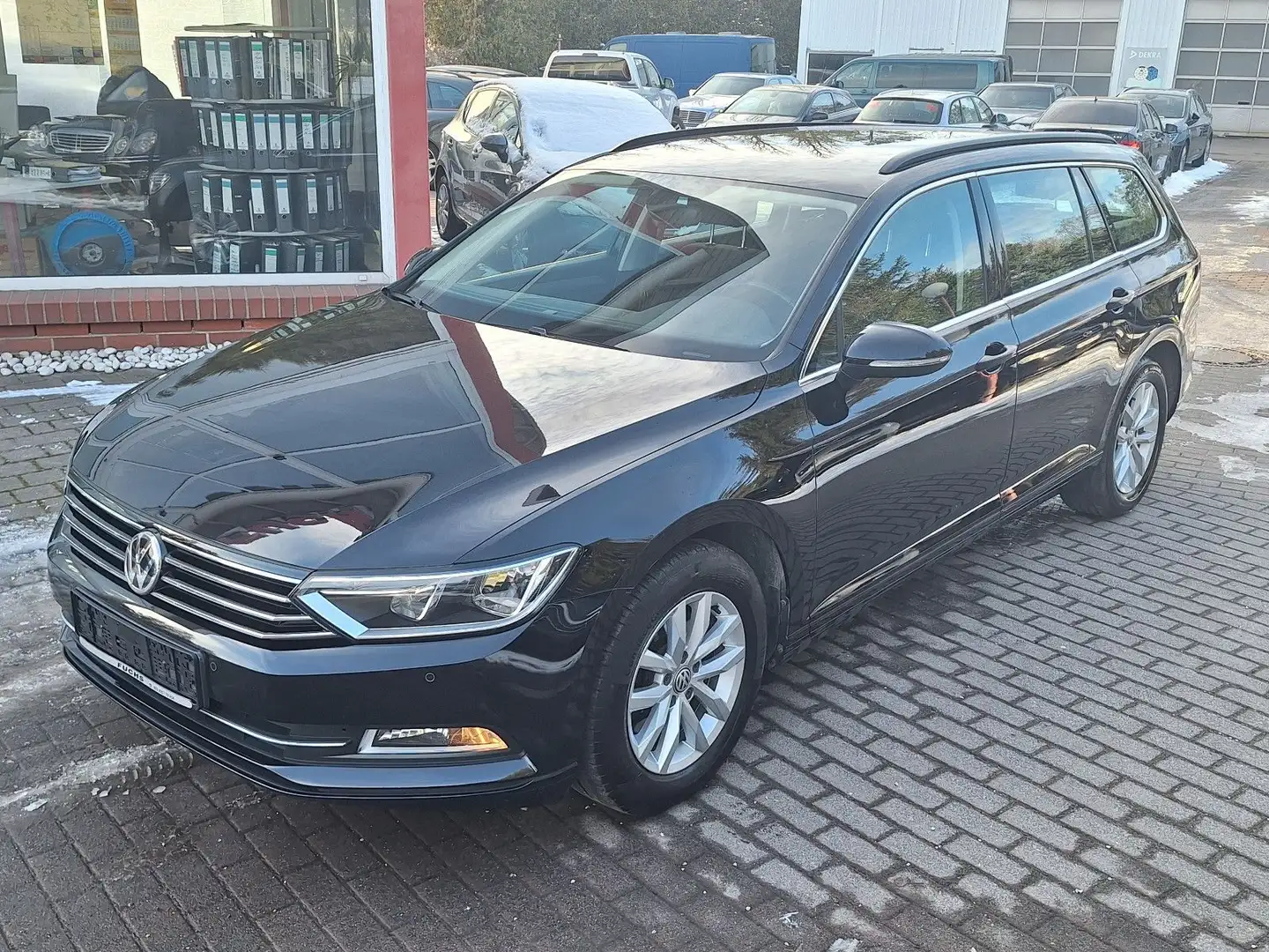 Volkswagen Passat Variant TDI Comfortline BMT Schwarz - 1