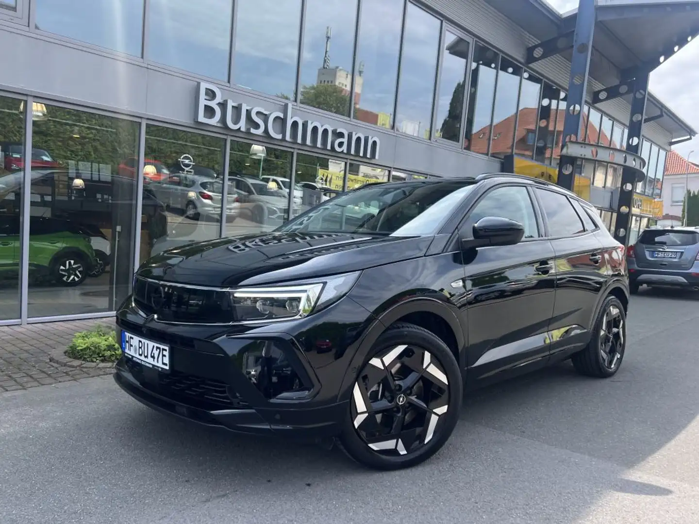 Opel Grandland Plug-in-Hybrid 1.6 DI Automatik GSe Zwart - 1