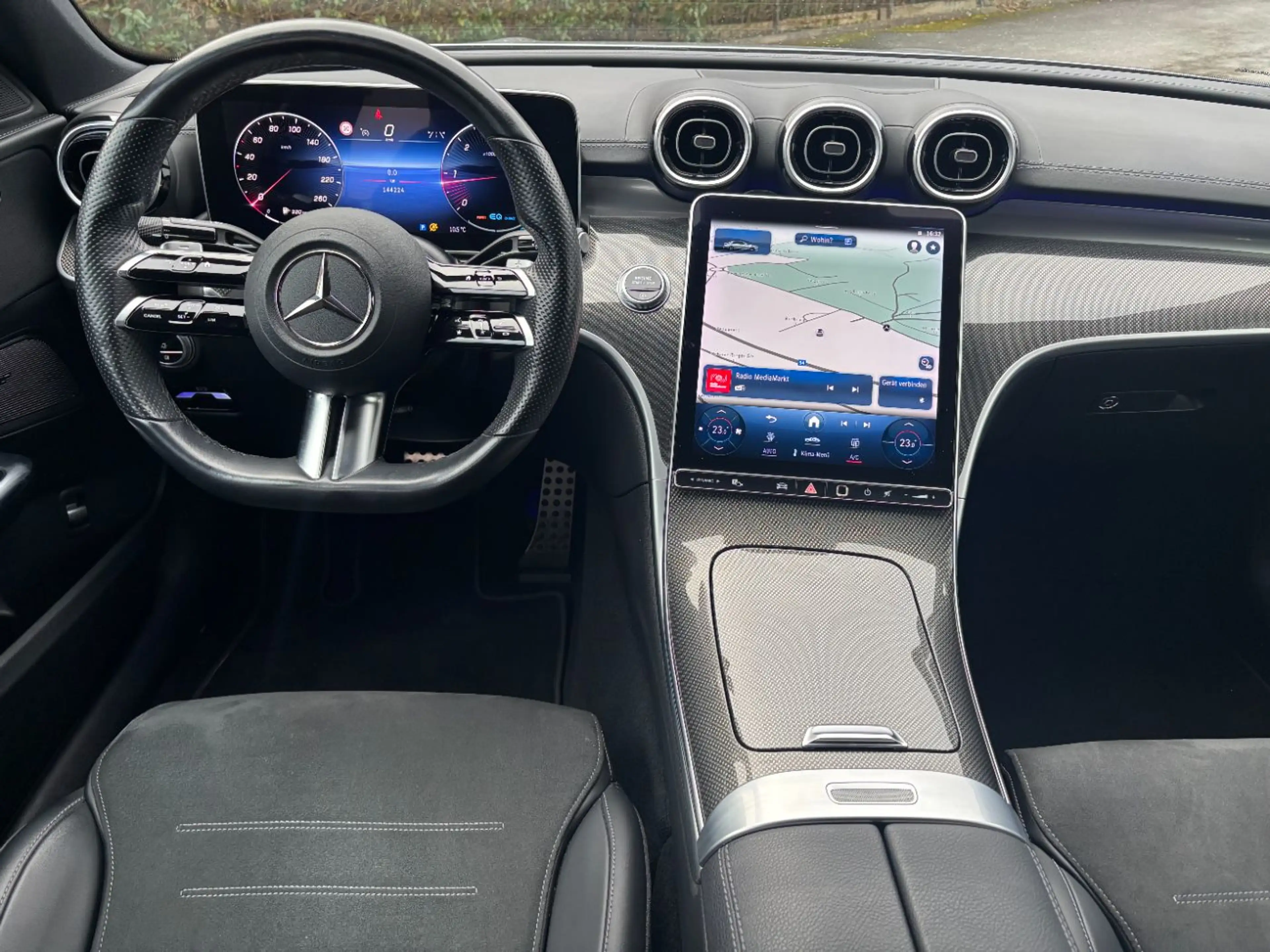 Mercedes-Benz C 220 d AMG Line RKam Klima Shz Ambi AMG Leder — photo 10