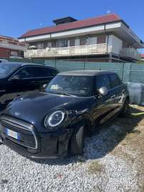 Mini 1.5 Cooper Resolute 5P (100 kw) incidentata