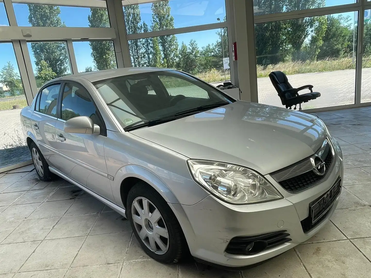 Opel Vectra 1,9 CDTi "Edition"Klimatronik Stříbrná - 2