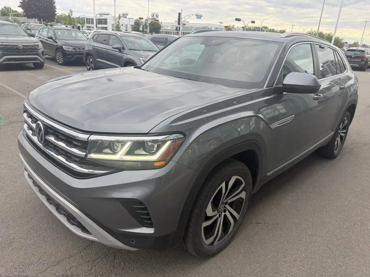 Volkswagen Atlas снимка Volkswagen Atlas
