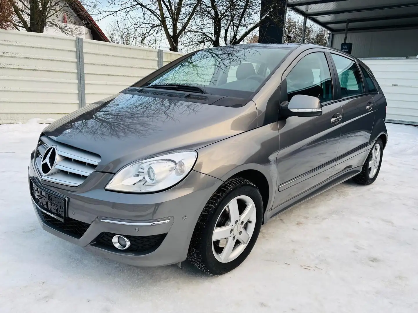 Mercedes-Benz B 180 B 180 CDI --- Wenig Kilometer --- Grau - 1