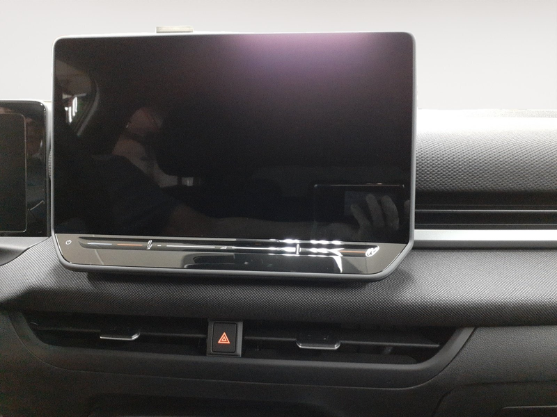 Volkswagen T-Roc 1.5eTSI 85 kW Life *Navi*AHK*LED*Sitzh* — photo 13