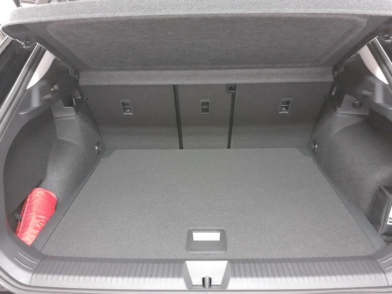 Volkswagen T-Roc 1.5eTSI 85 kW Life *Navi*AHK*LED*Sitzh* — photo 15
