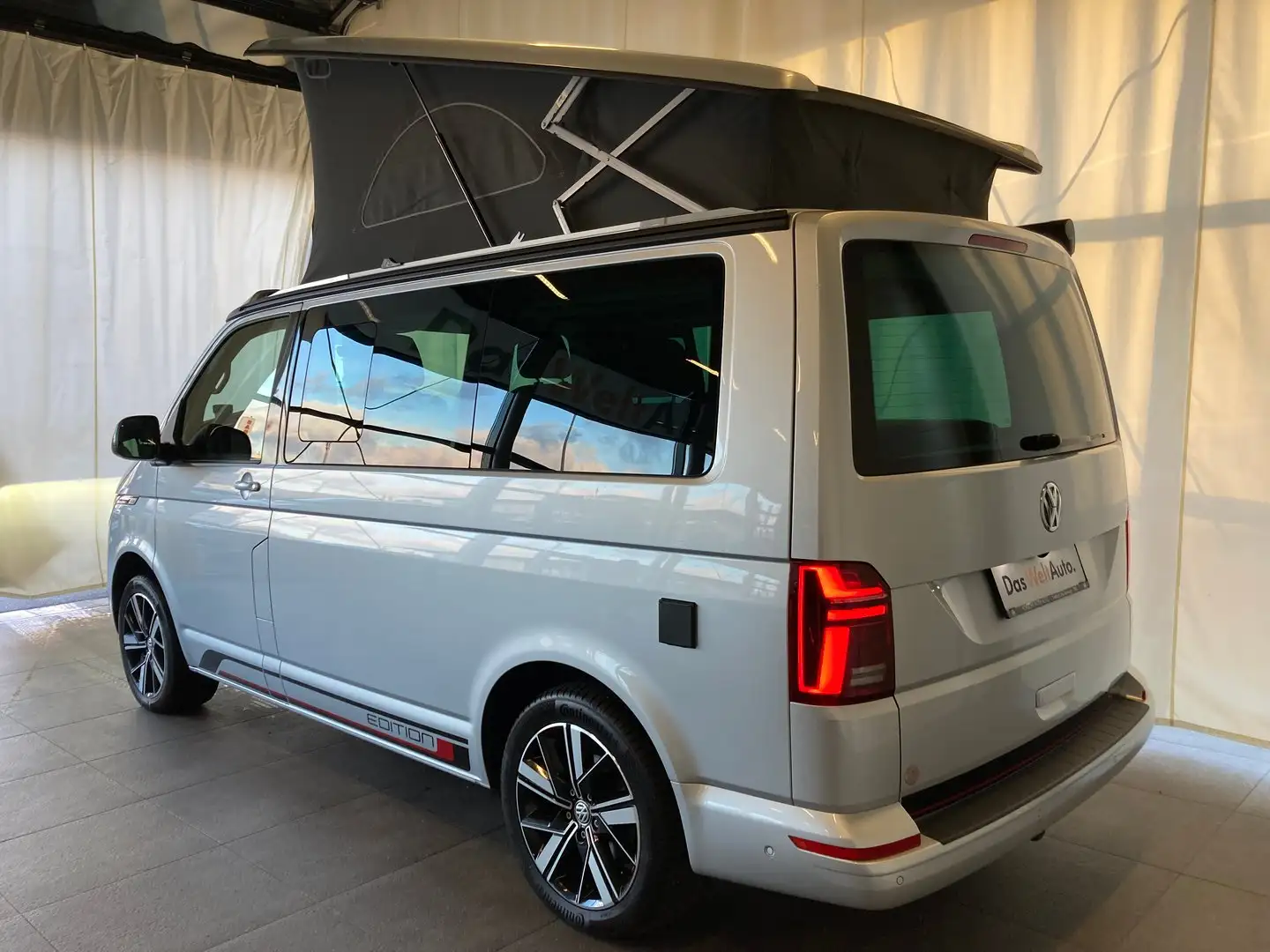 Volkswagen T6.1 California VW T6.1 California Beach Edition Camper TDI Silber - 2
