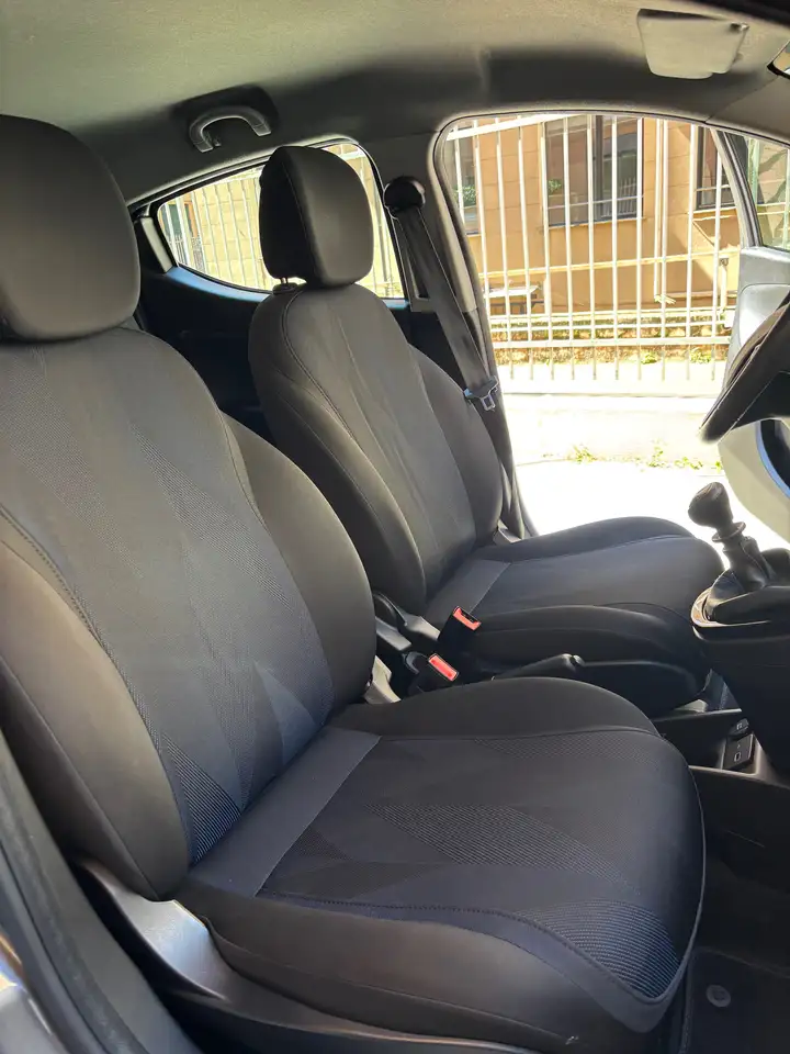 Lancia Ypsilon 2021 — фото 13