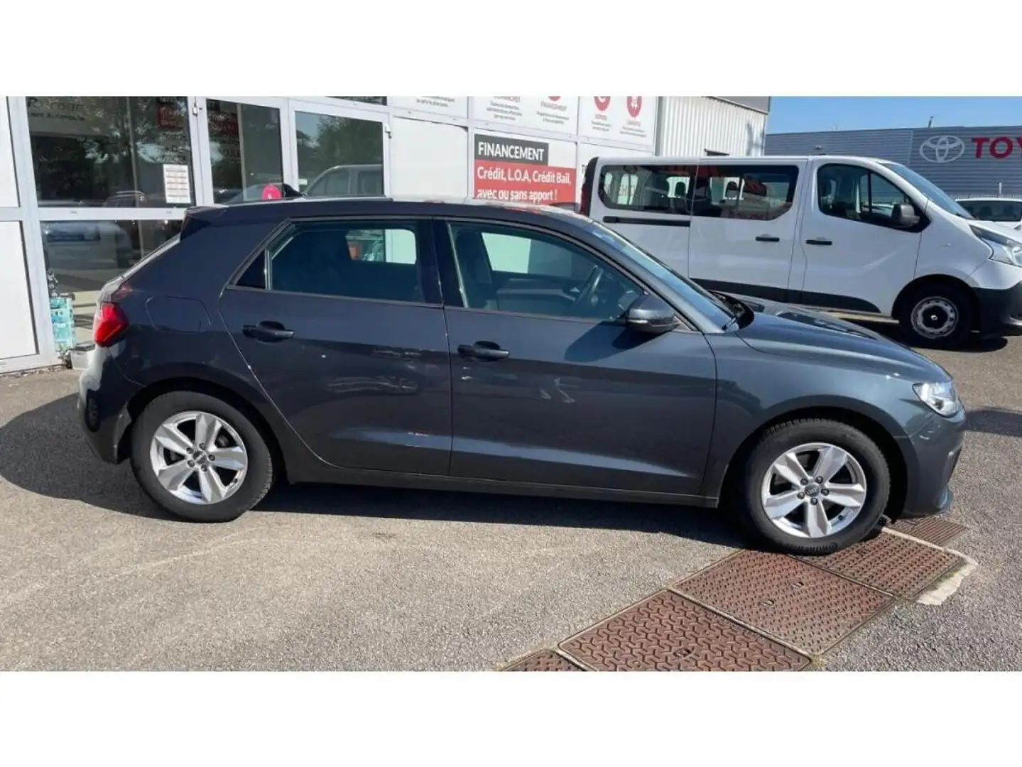 Audi A1 Business line 30 TFSI 116cv S-Tronic Gris - 2