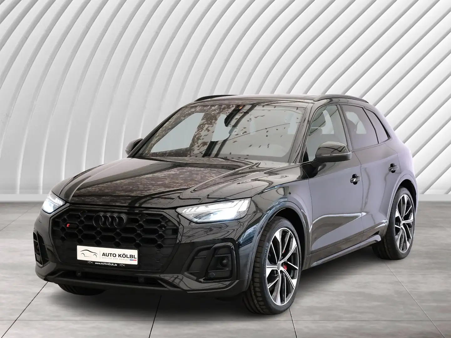 Audi SQ5 Noir - 1