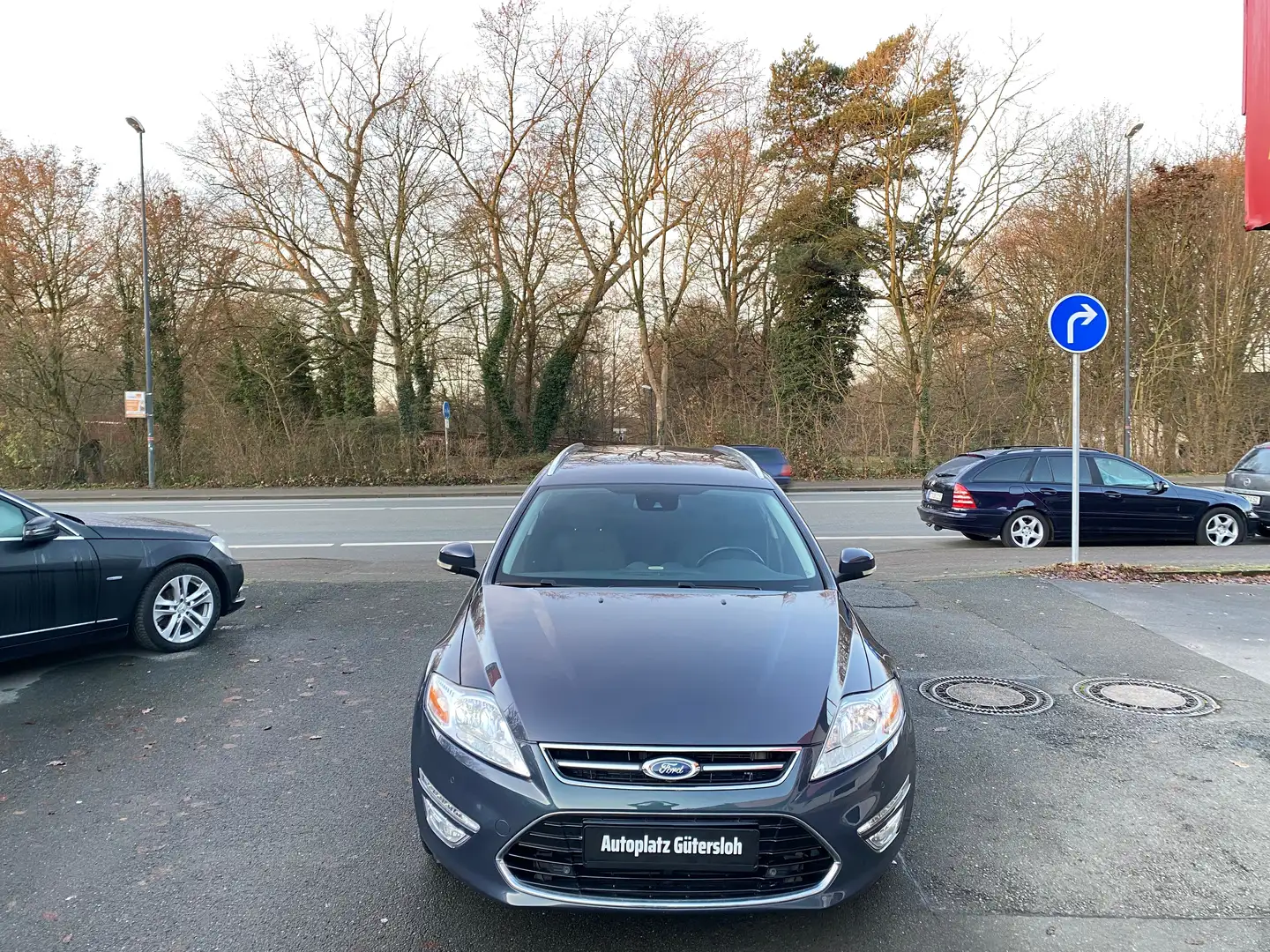 Ford Mondeo Mondeo Turnier 2.0 TDCi Business Edition NAVI AHK Grau - 2