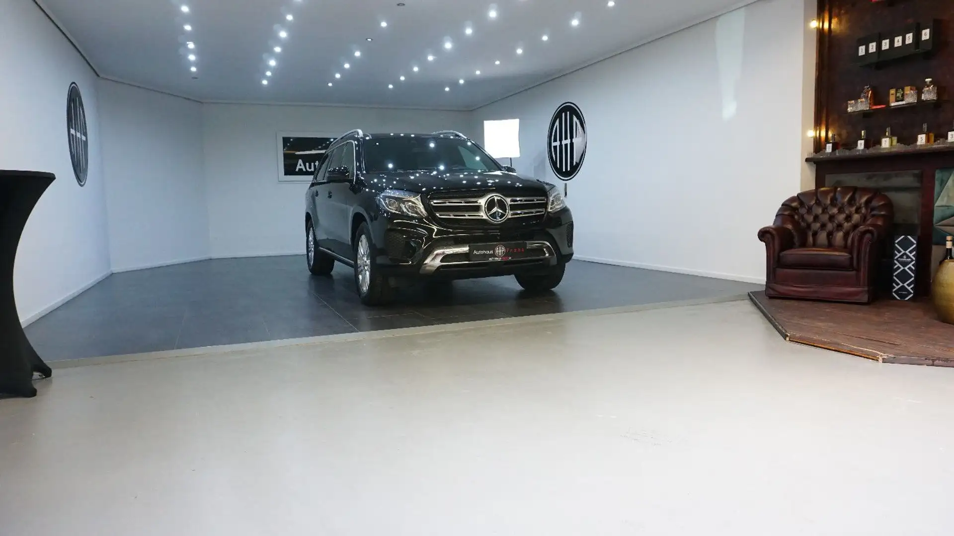 Mercedes-Benz GLS 350 GLS350d*360*AHK*SHZ*Schiebedach*7Sitzer*AMG-LINE Noir - 1