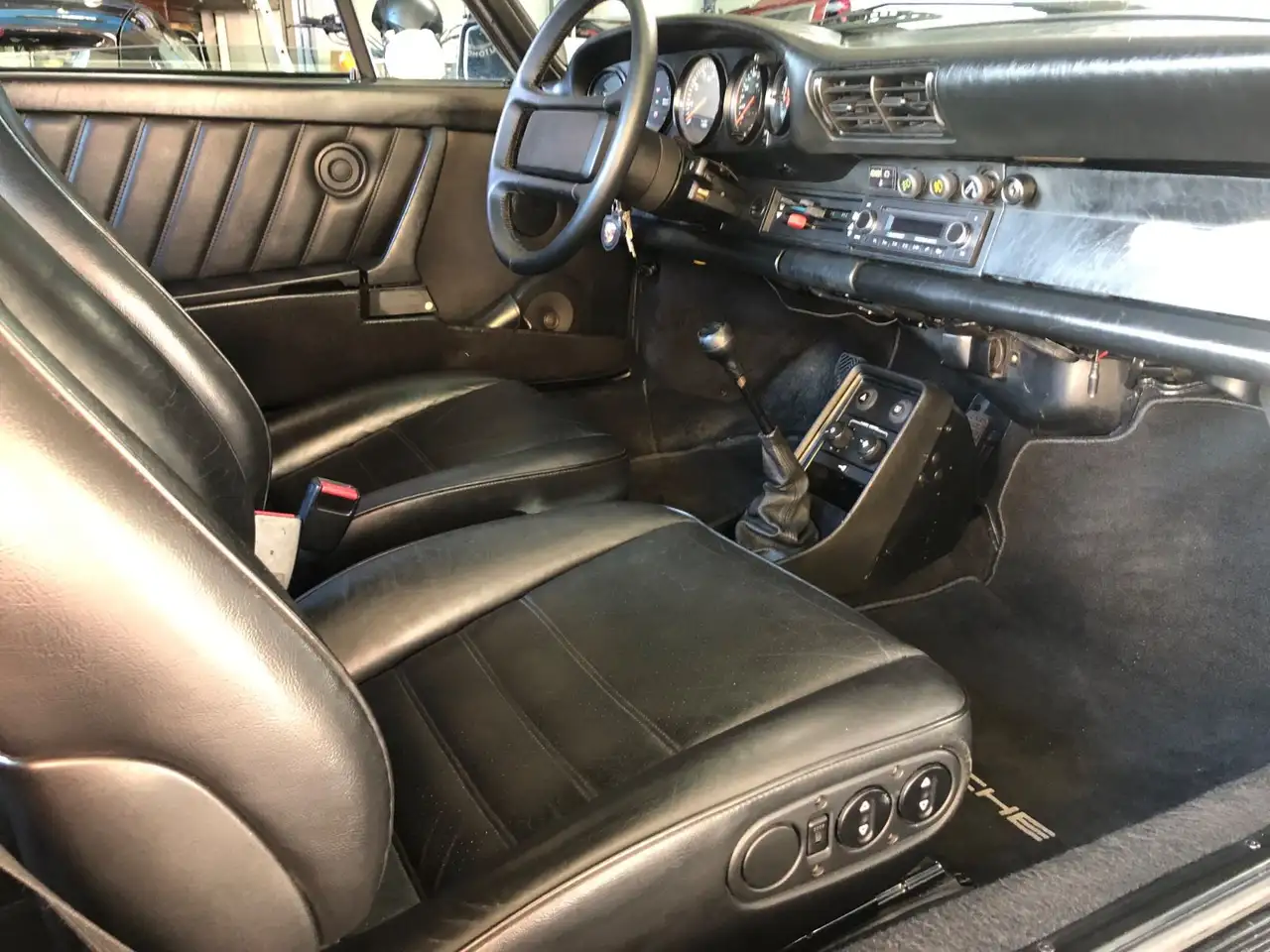 Porsche 911 Carrera Topzustand Motor neu revidiert, foto 9