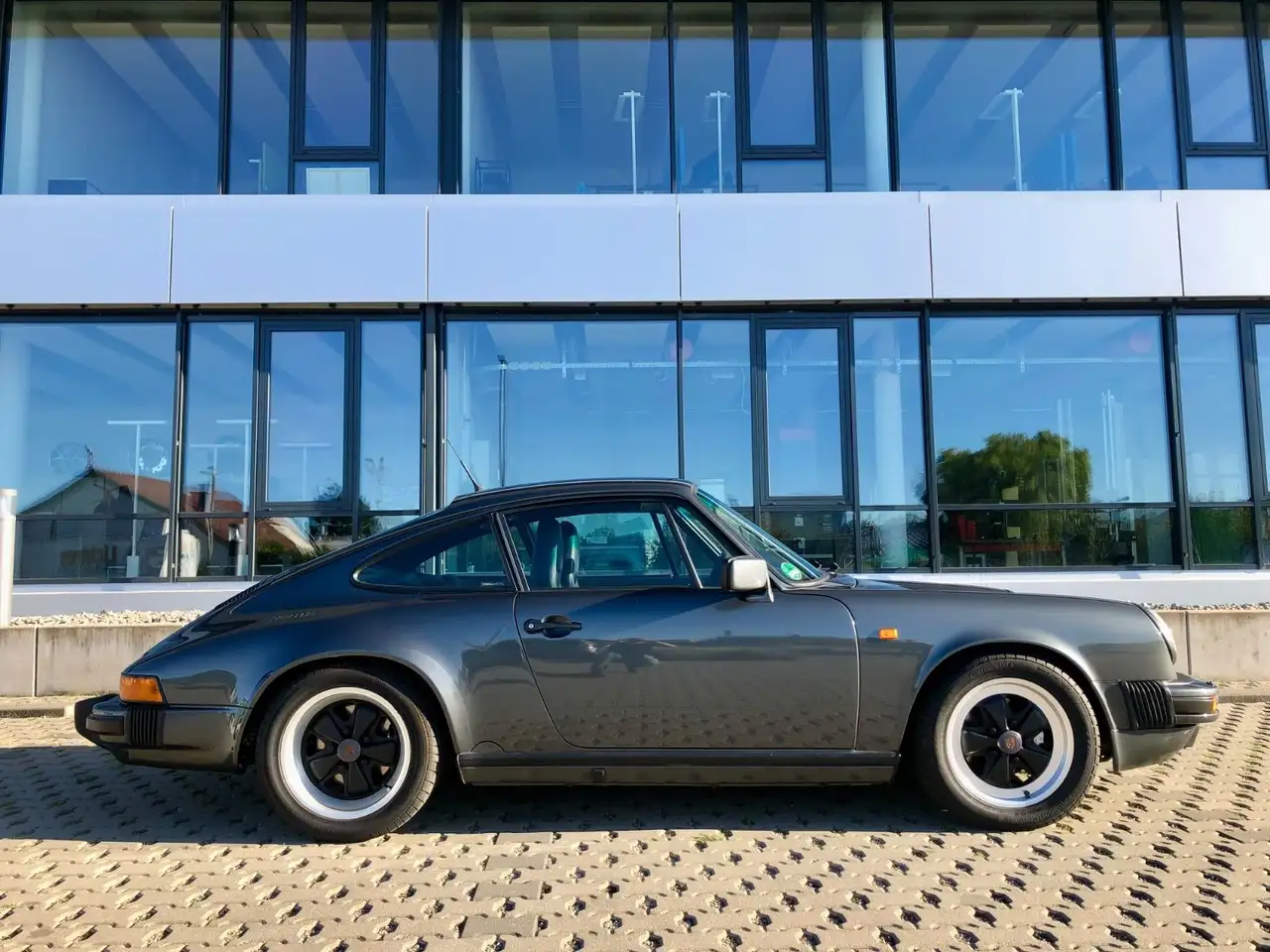Porsche 911 Carrera Topzustand Motor neu revidiert, foto 1