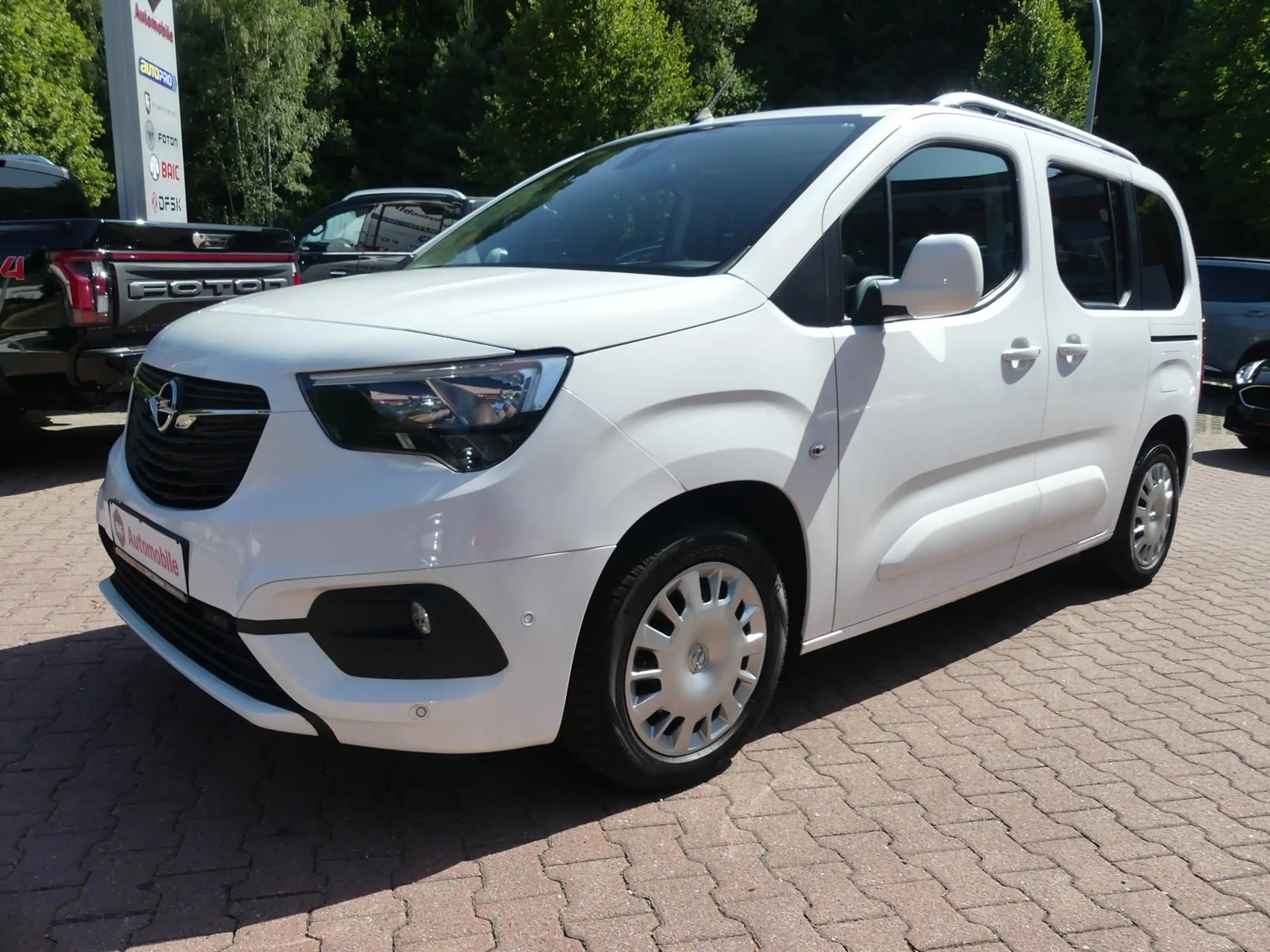 Opel Combo Life *1.5*Kamera*PDC*USB*HUD*SHZ*Klimaauto