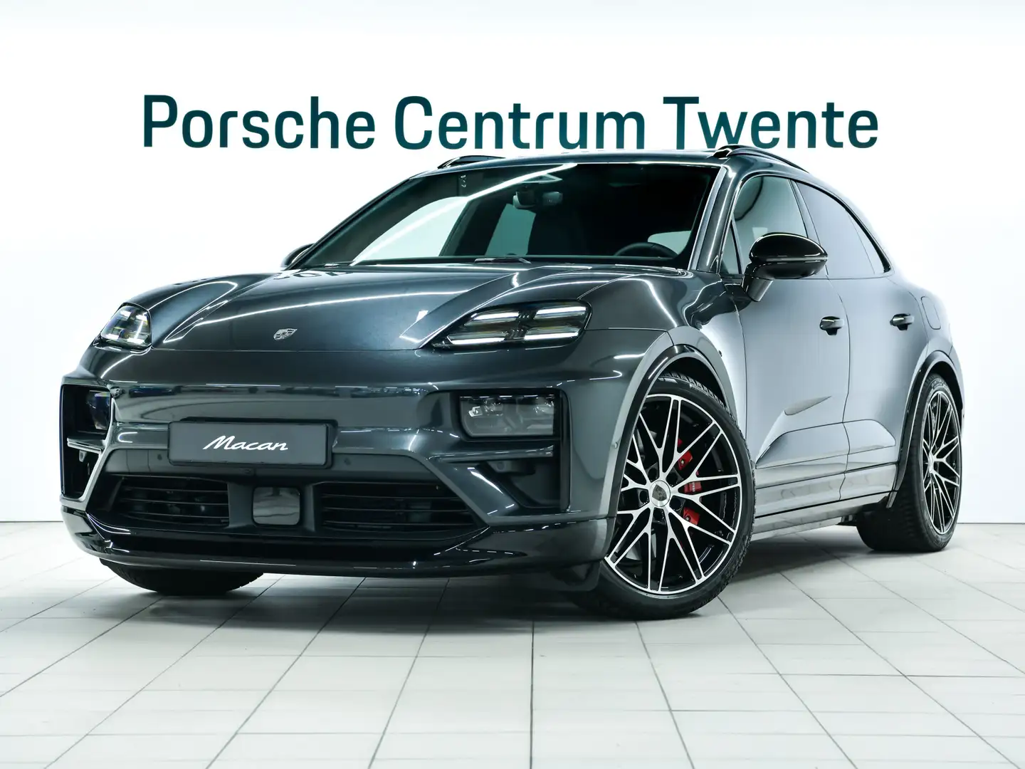 Porsche Macan Turbo Grijs - 1