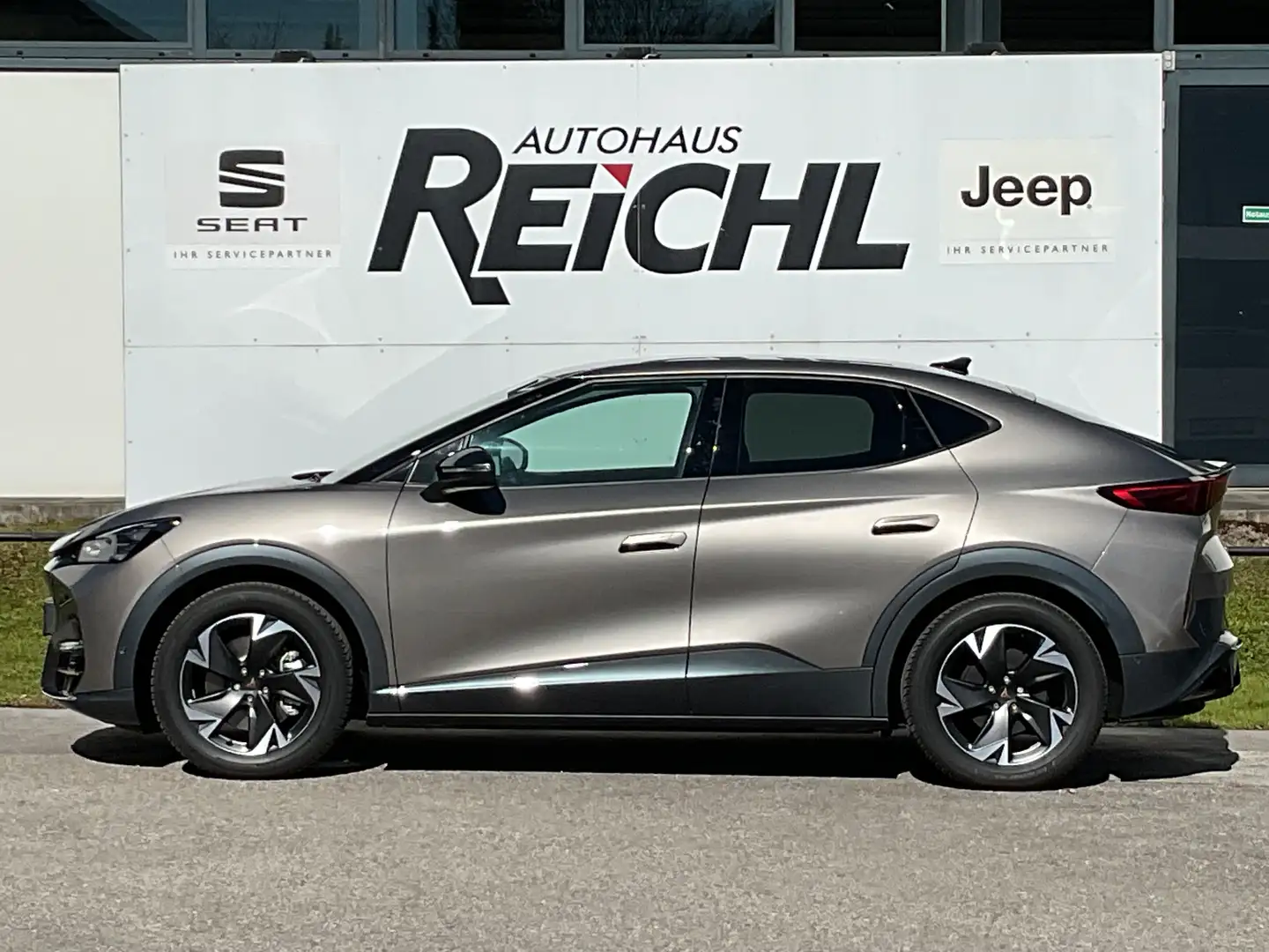 CUPRA Tavascan 210 kW - Matrix - Wärmepumpe Beige - 1
