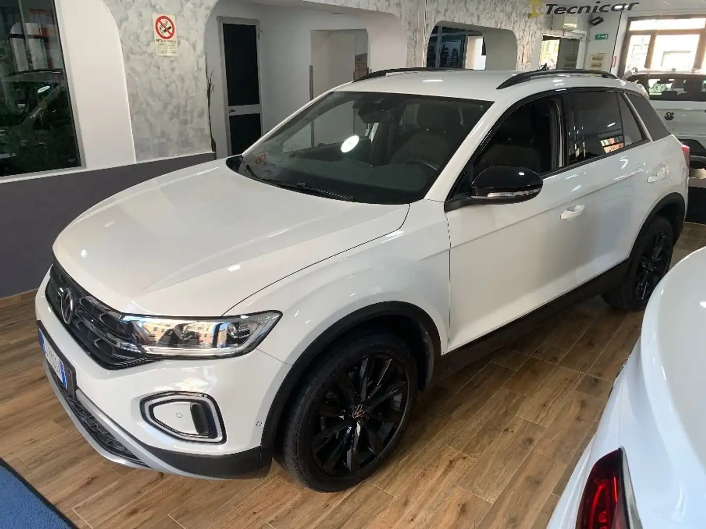 Volkswagen T-Roc T-Roc 1.0 tsi R-Line 110cv Wit - 1