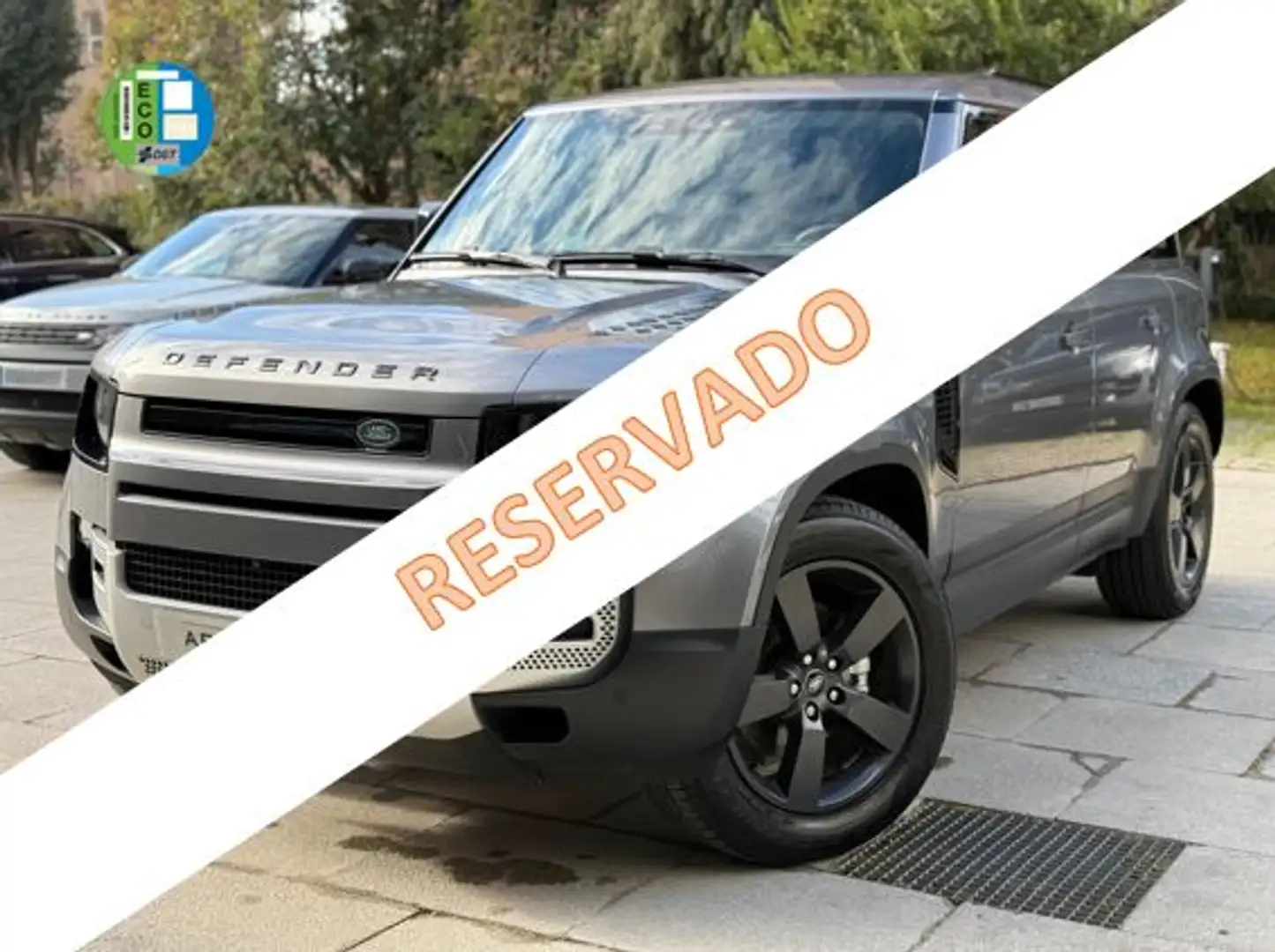 Land Rover Defender 110 3.0D l6 MHEV SE AWD Aut. 250 Argent - 1