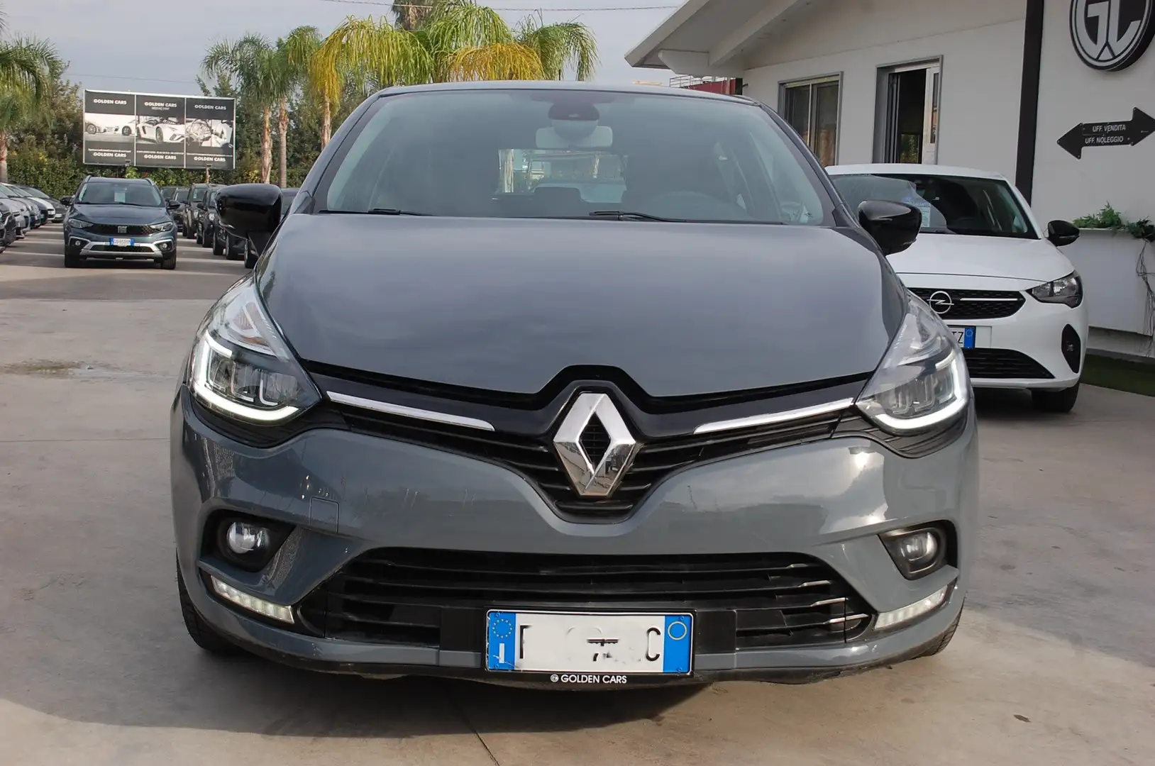 Renault Clio 1.5 dci Moschino Intens 75CV Uff Italy Pelle Navi Gris - 2