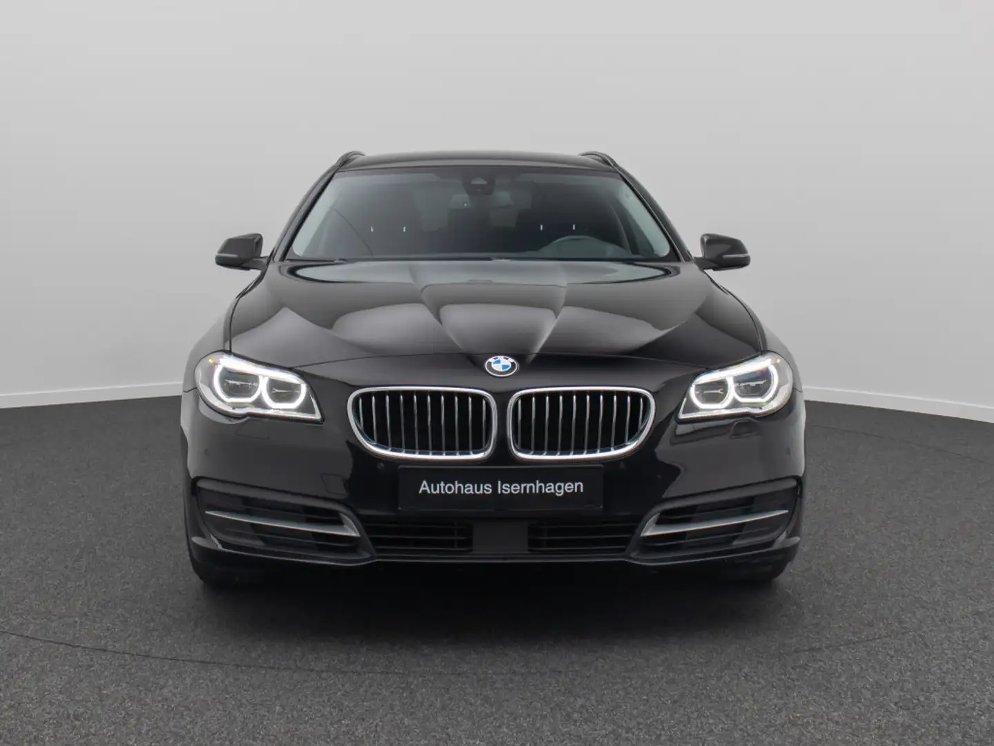 BMW 520 HUD H K NaviPro SurroundView AHK Komfort Black - 2
