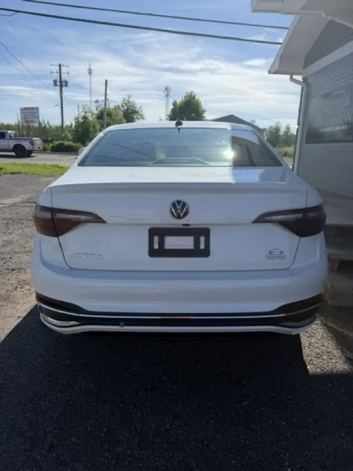 Volkswagen Jetta снимка Volkswagen Jetta