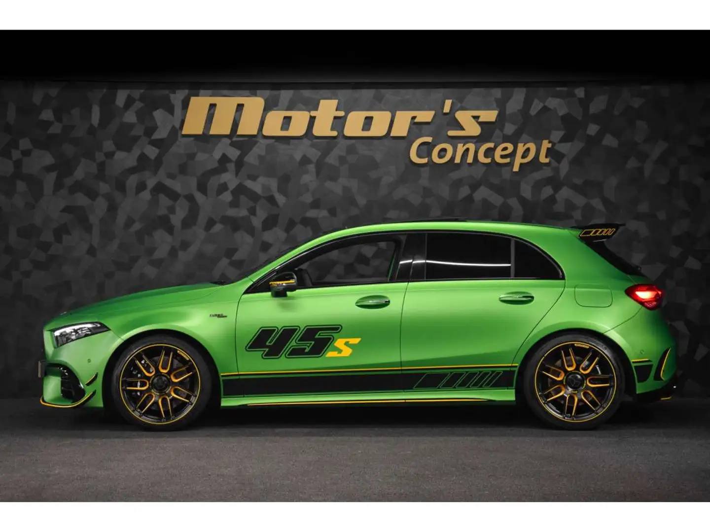 Mercedes-Benz A 45 AMG S 4 MATIC+ / FINAL EDITION Vert - 2