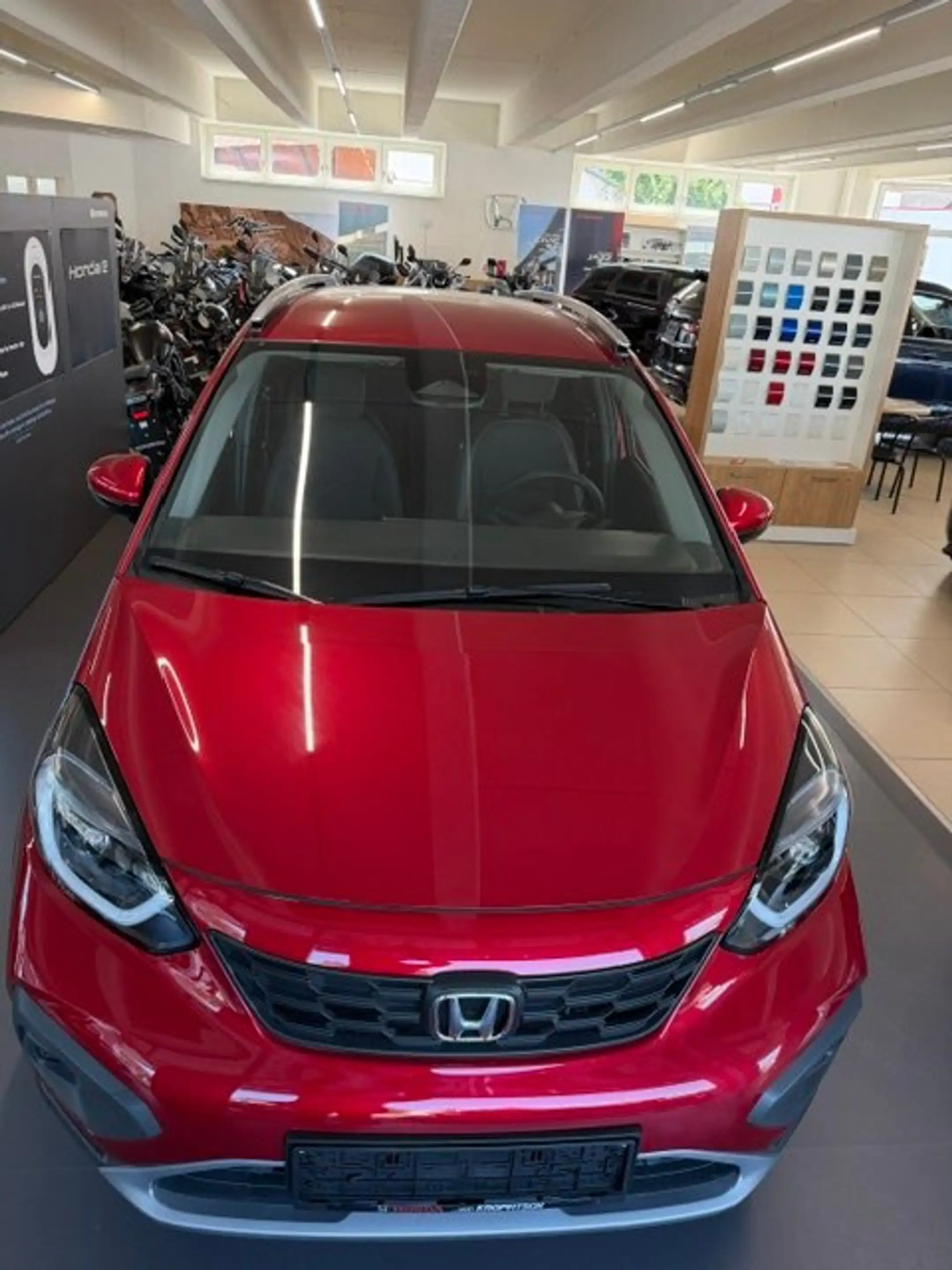 Honda Jazz Jazz 1,5 i-MMD Hybrid Crosstar Advance — photo 2
