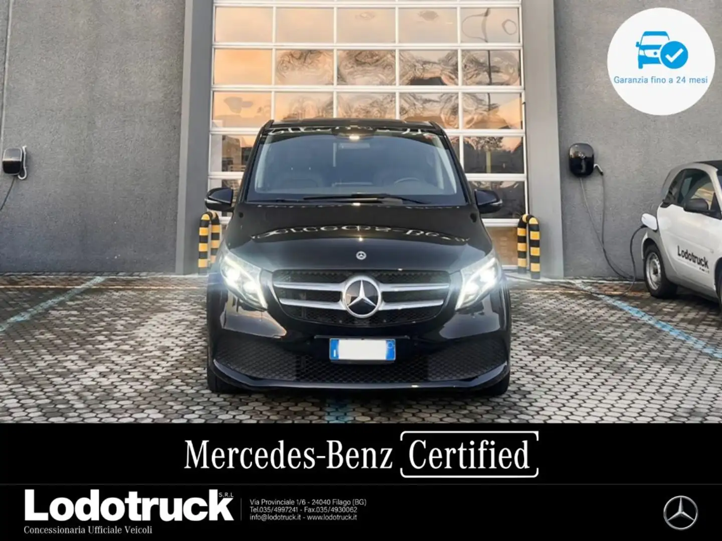 Mercedes-Benz V 250 d Premium automatic Extralong Zwart - 2