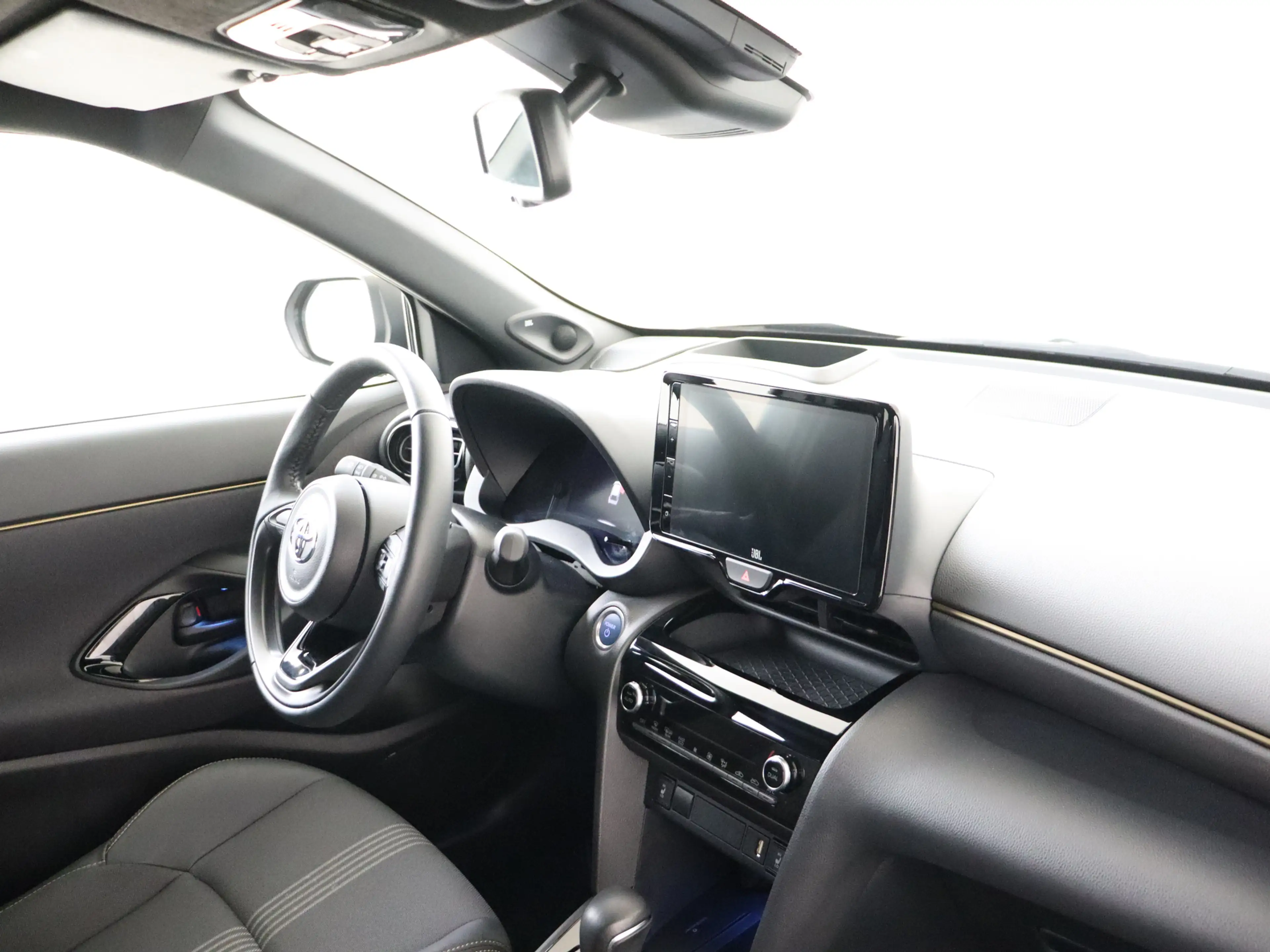 Toyota Yaris Cross 1.5 Hybrid Adventure | JBL | Head-Up Display | Dod — photo 6