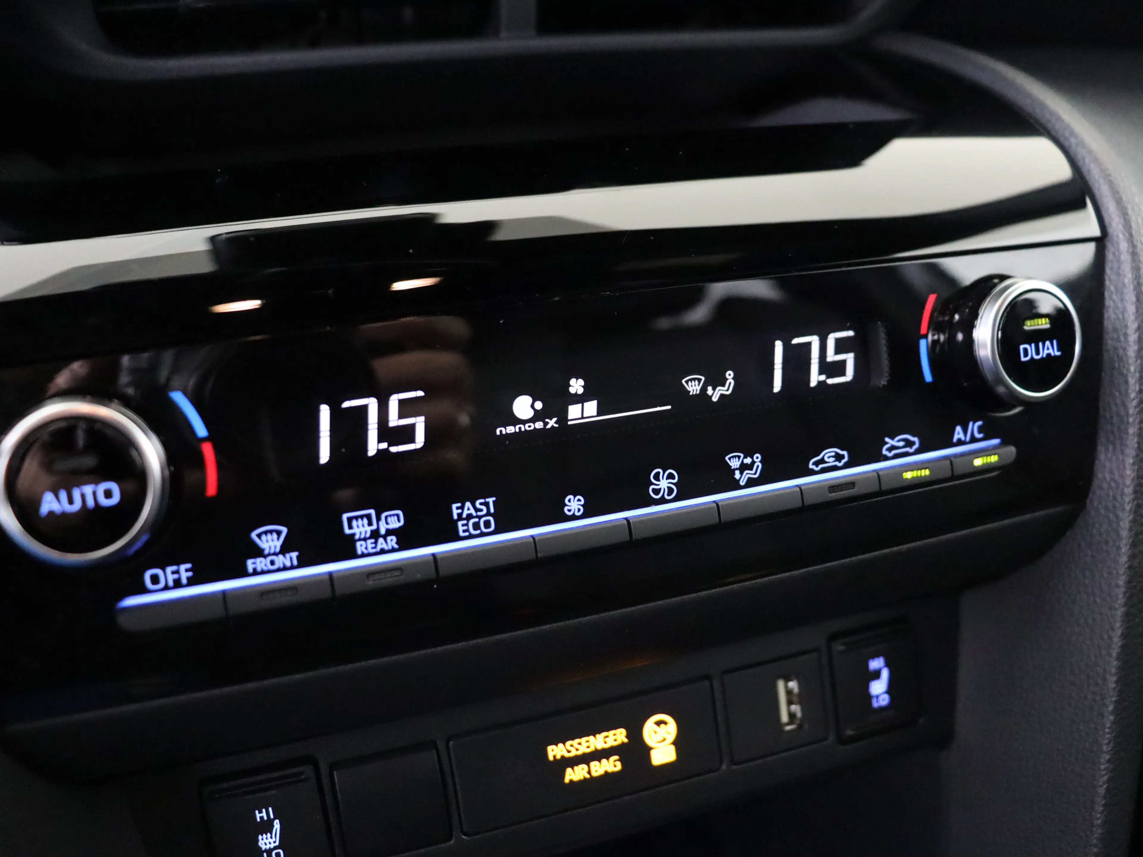 Toyota Yaris Cross 1.5 Hybrid Adventure | JBL | Head-Up Display | Dod — photo 9