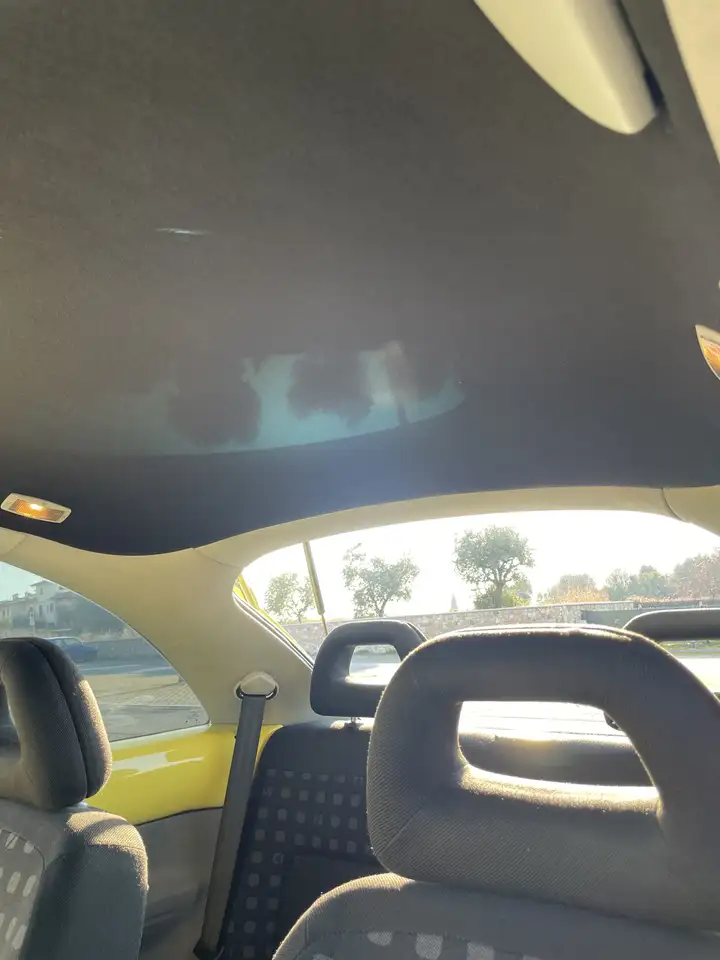 Volkswagen New Beetle 2.0, foto 3