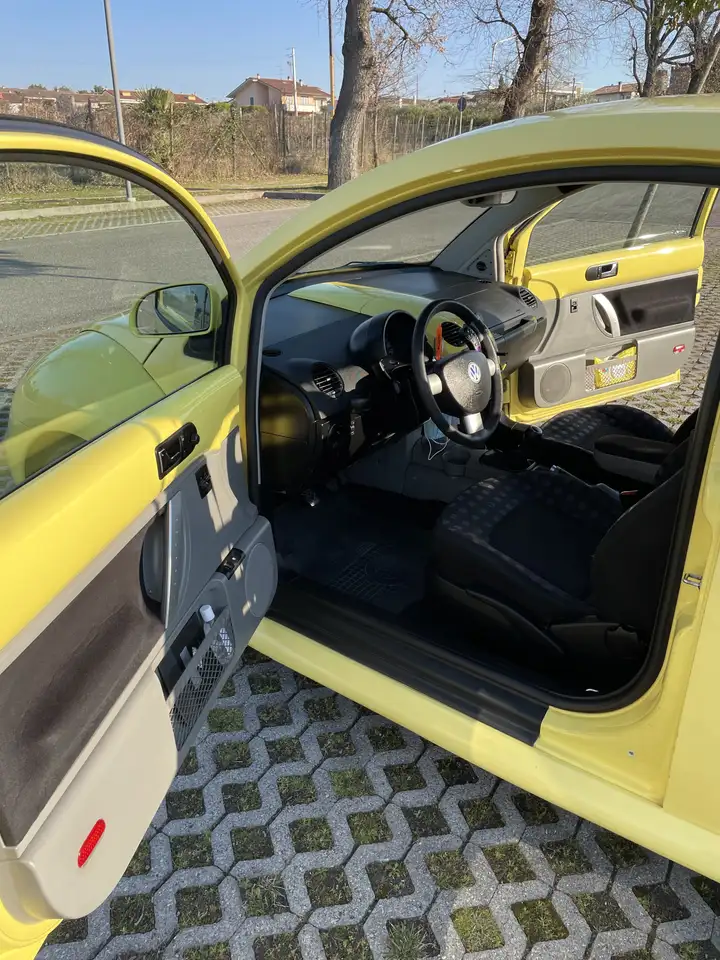 Volkswagen New Beetle 2.0, foto 6