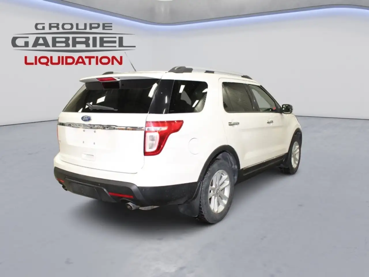 Ford Explorer снимка Ford Explorer
