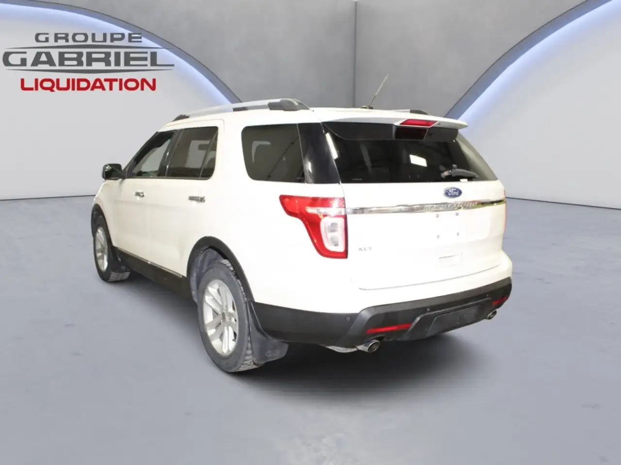 Ford Explorer снимка Ford Explorer