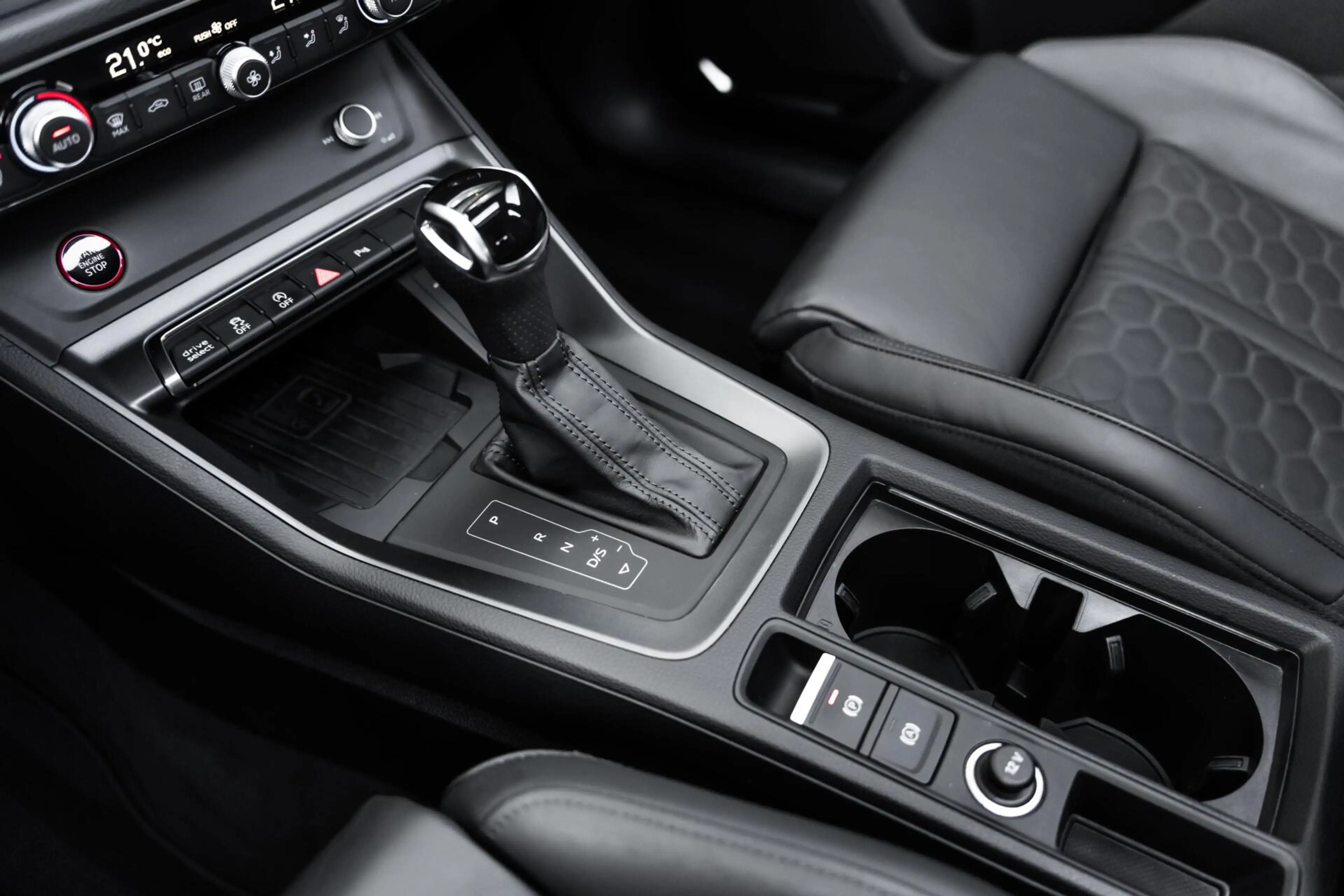 Audi RS Q3 RS Q3 2.5 TFSI — photo 44