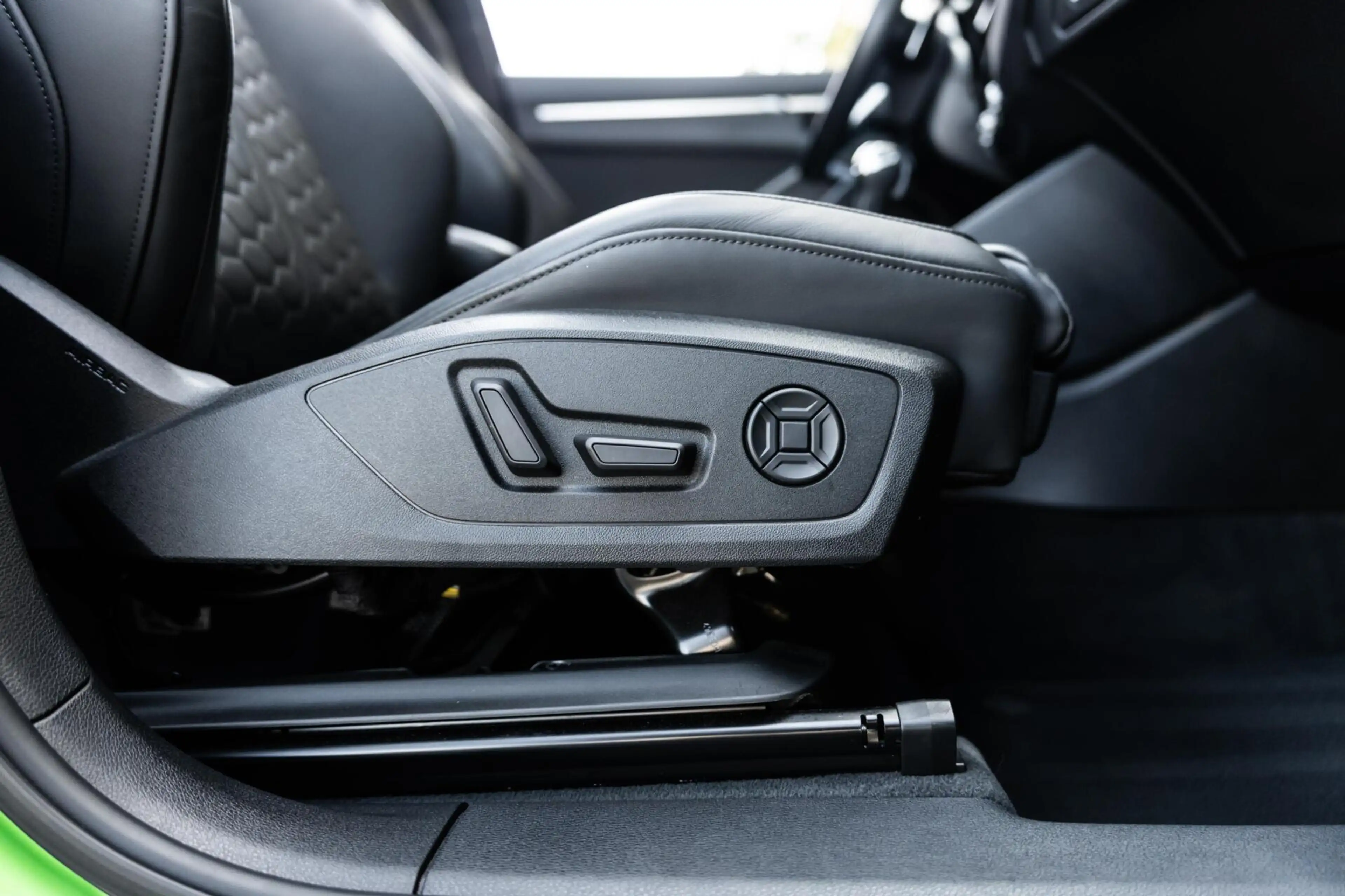 Audi RS Q3 RS Q3 2.5 TFSI — photo 37