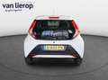 Toyota Aygo 1.0 VVT-i x-fun 5DRS | AIRCO | BLUETOOTH | NAP Weiß - thumbnail 26