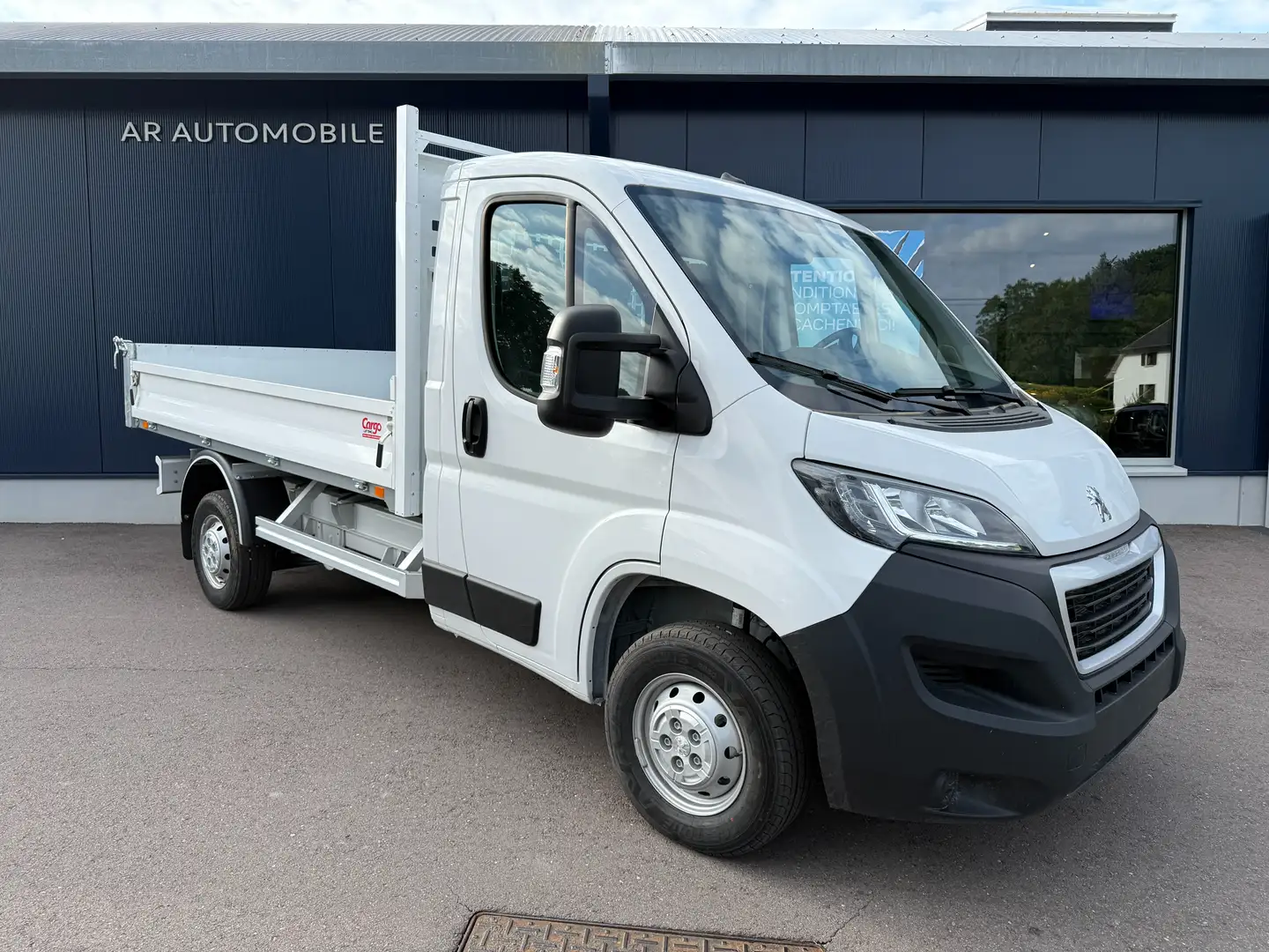 Peugeot Boxer 2.2 BlueHDi Benne 0km ! 335 Blanc - 1