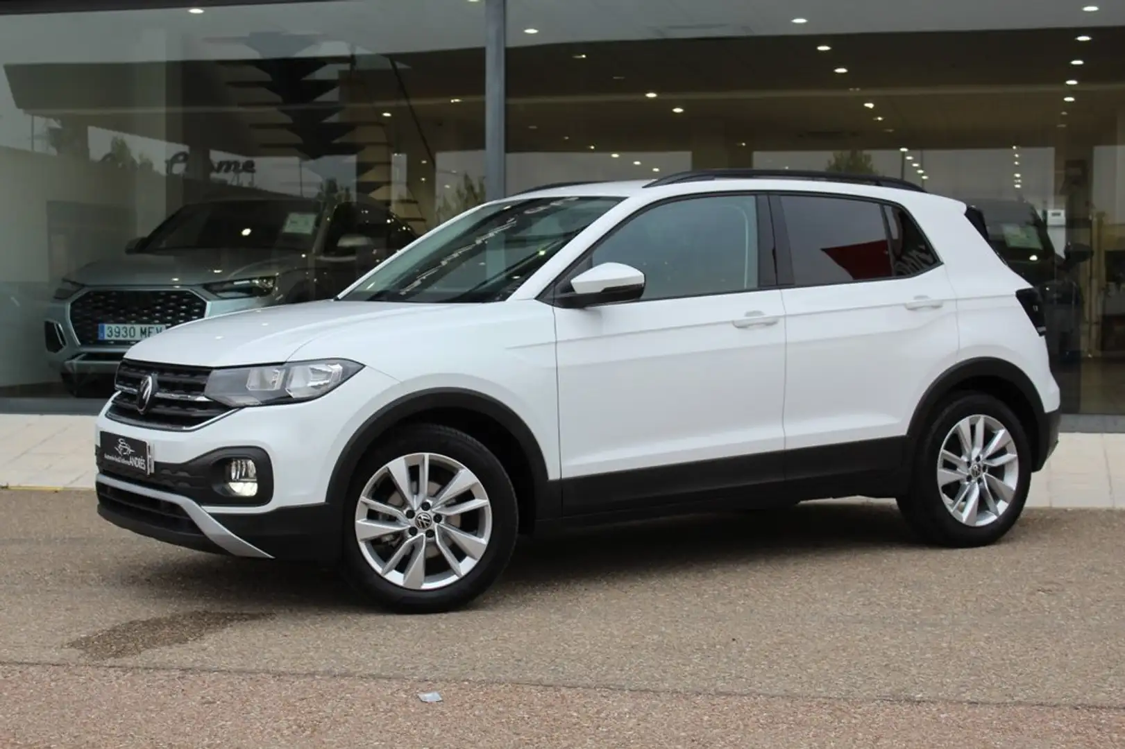 Volkswagen T-Cross 1.0 TSI Advance Blanco - 2