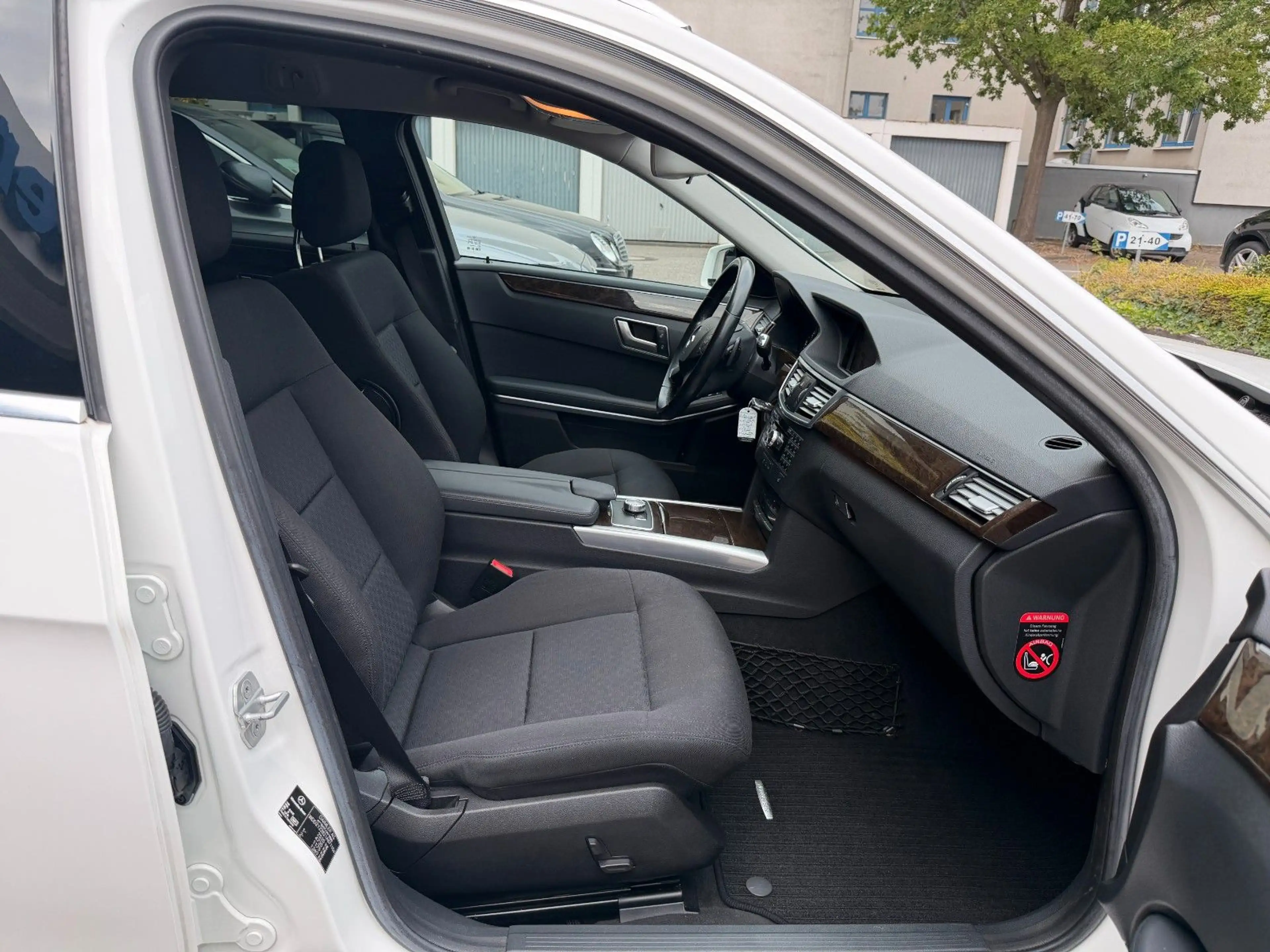 Mercedes-Benz E 250 CDI T-Modell/4Matic/Xenon/Navi/2.Hand — photo 13