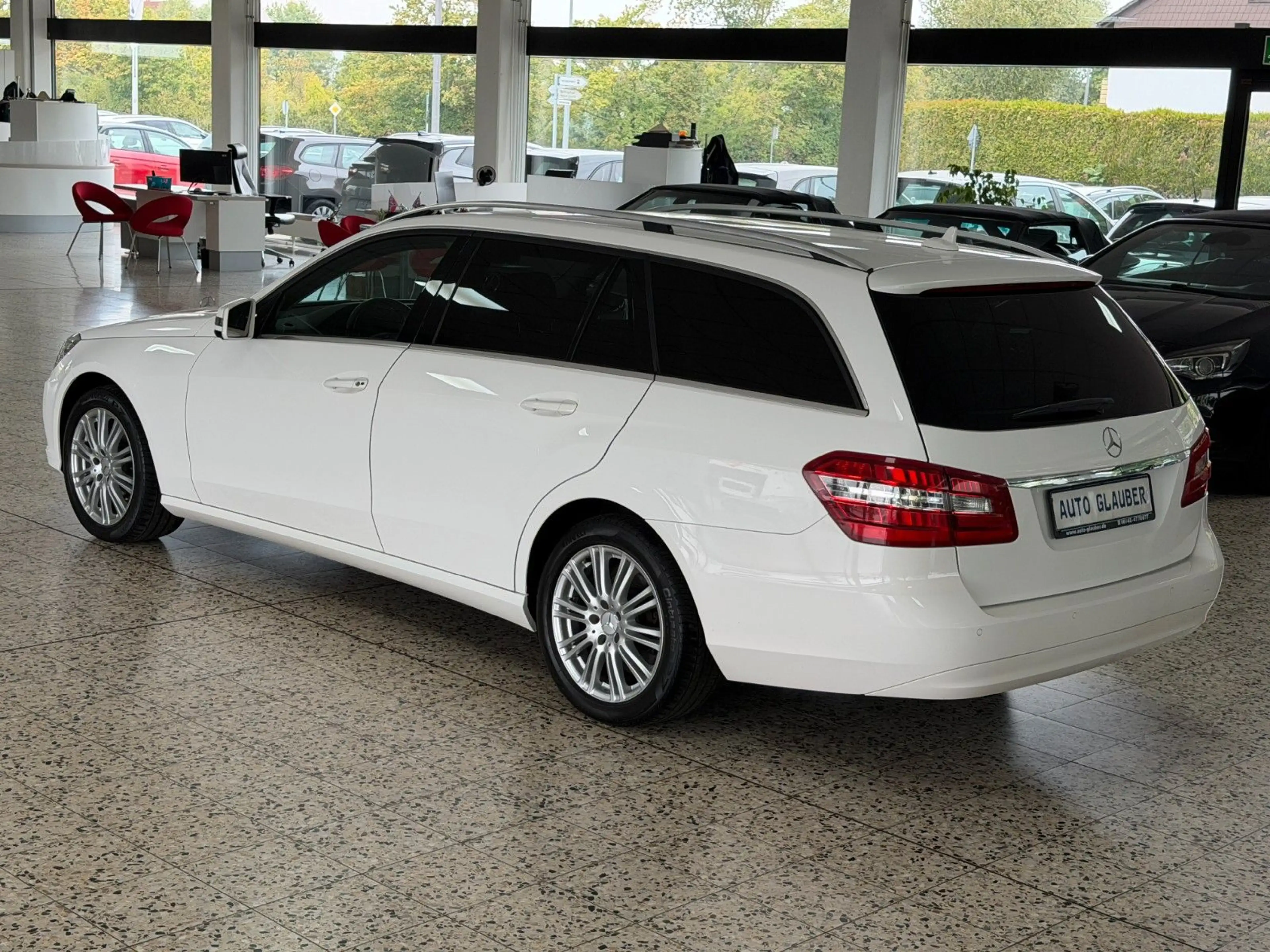 Mercedes-Benz E 250 CDI T-Modell/4Matic/Xenon/Navi/2.Hand — photo 2