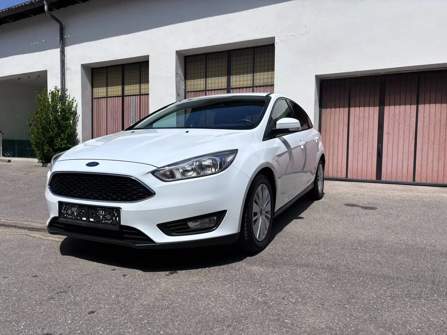 Ford Focus Focus Trend 1,0 EcoBoost Weiß - 2