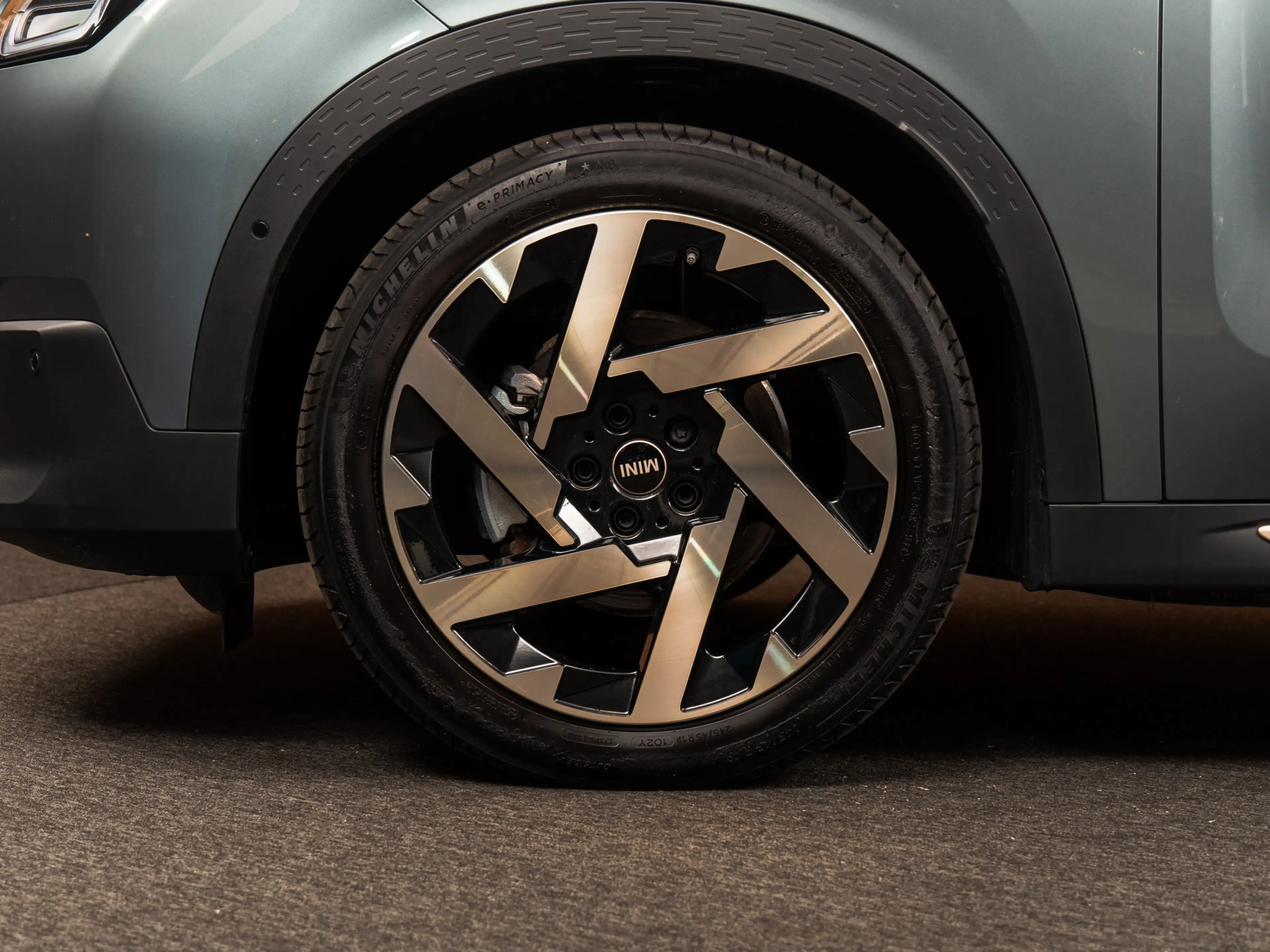 MINI Countryman E Favoured L 66.5 kWh PANO | H/K | DRIVE+ | PARK+ — photo 9