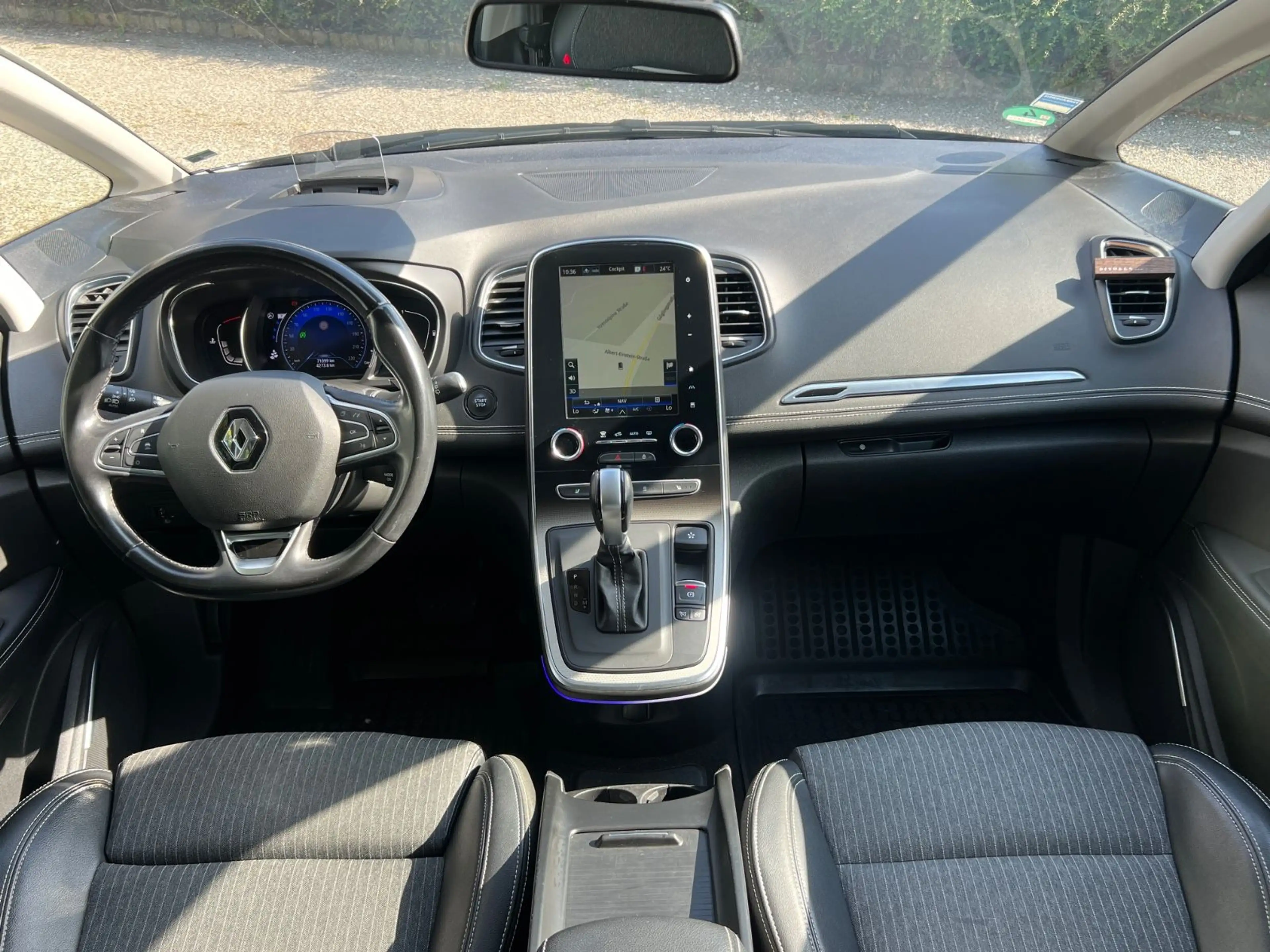 Renault Scenic IV GrandIntens/LED/HEAD-UP/LEDER/7-SITZER — photo 13