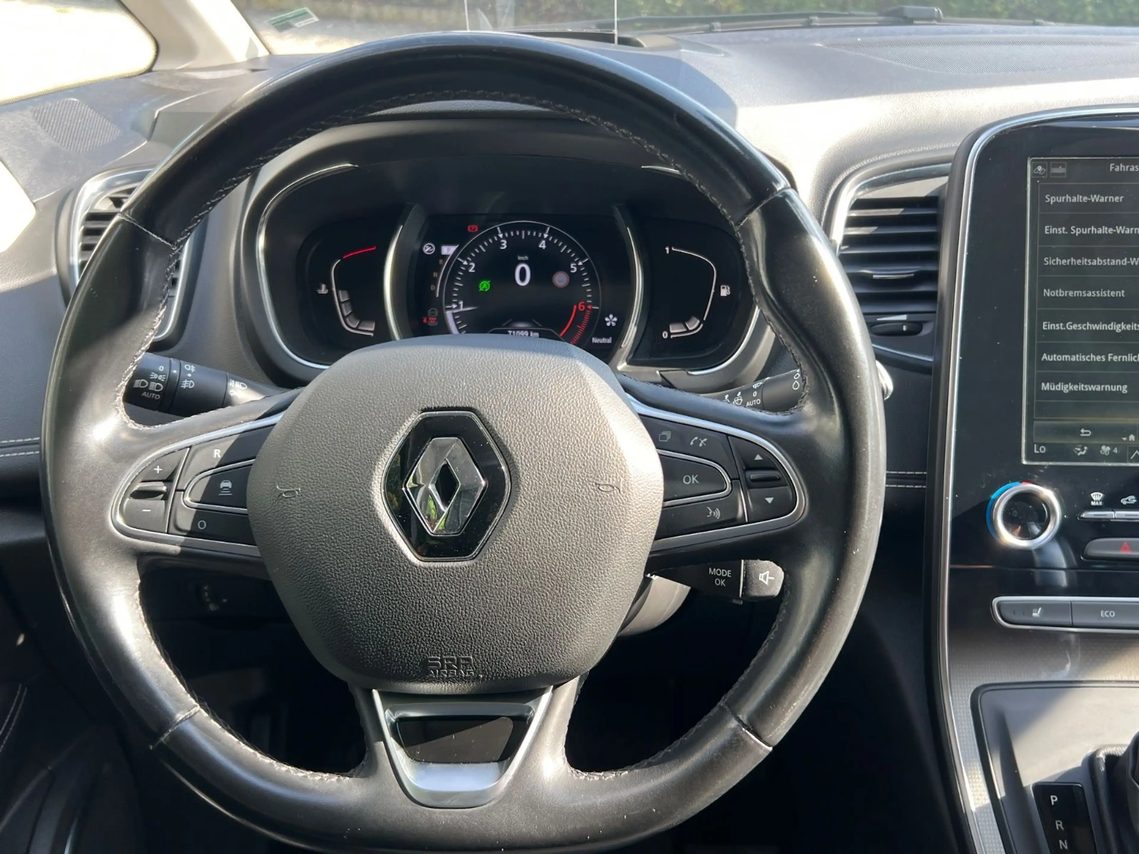 Renault Scenic IV GrandIntens/LED/HEAD-UP/LEDER/7-SITZER — photo 11